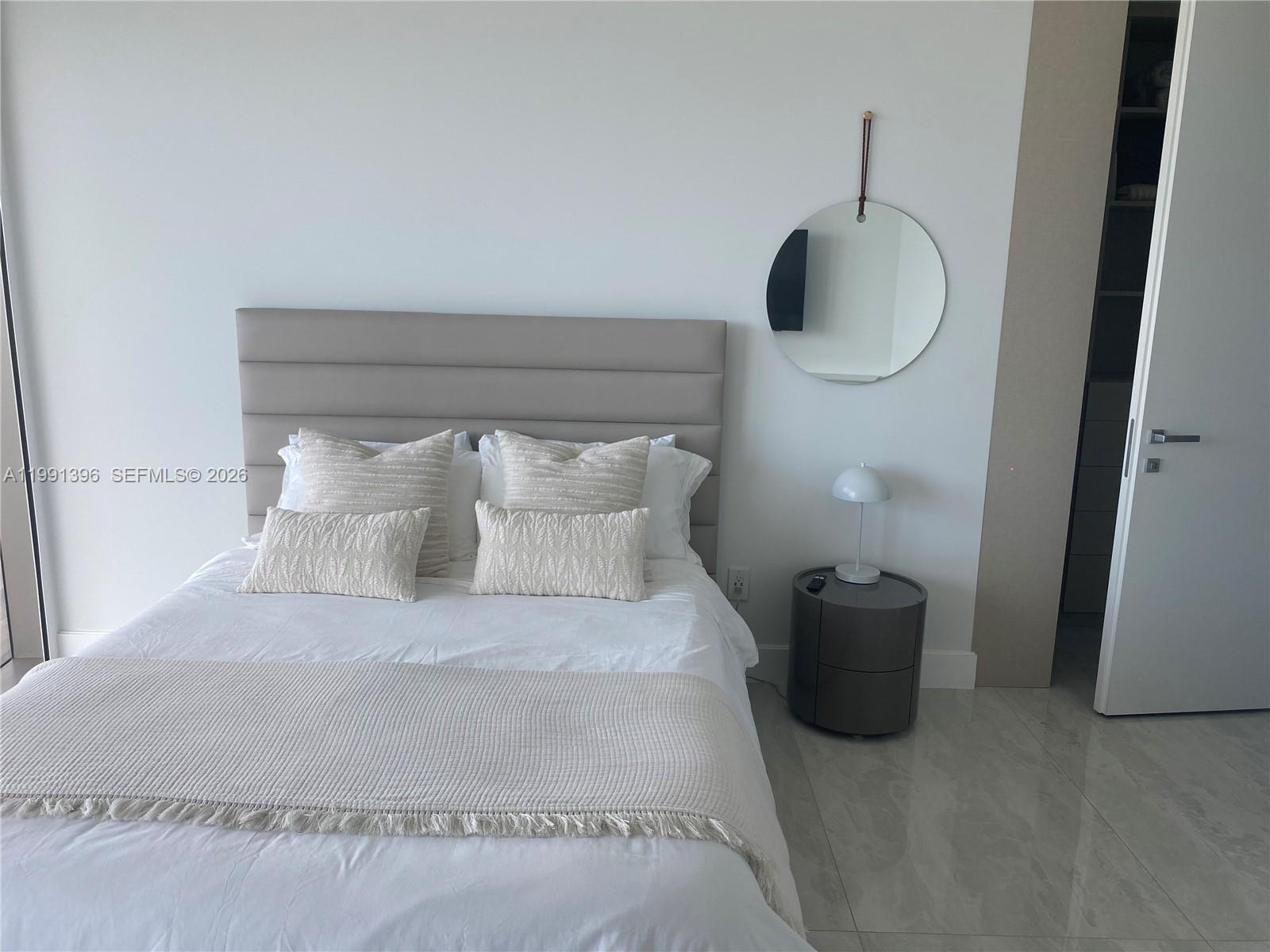 18975 Collins Ave #605 Sunny Isles Beach, FL 33160