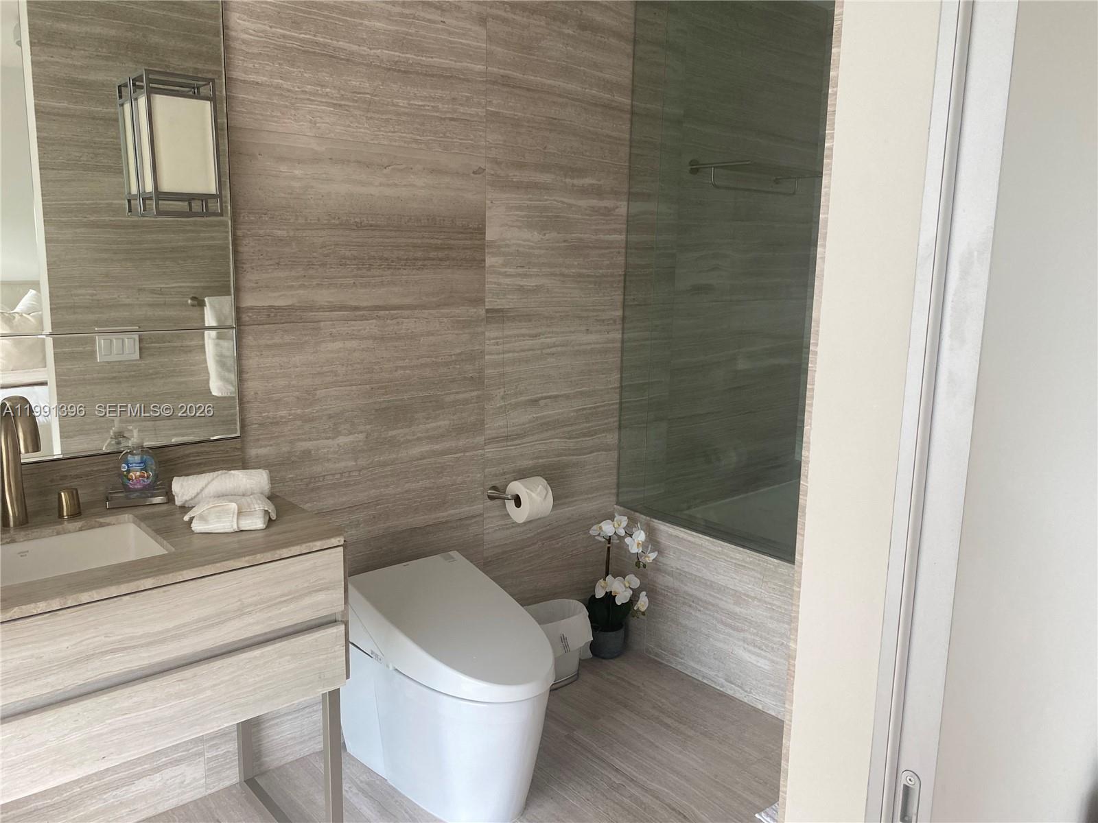 18975 Collins Ave #605 Sunny Isles Beach, FL 33160