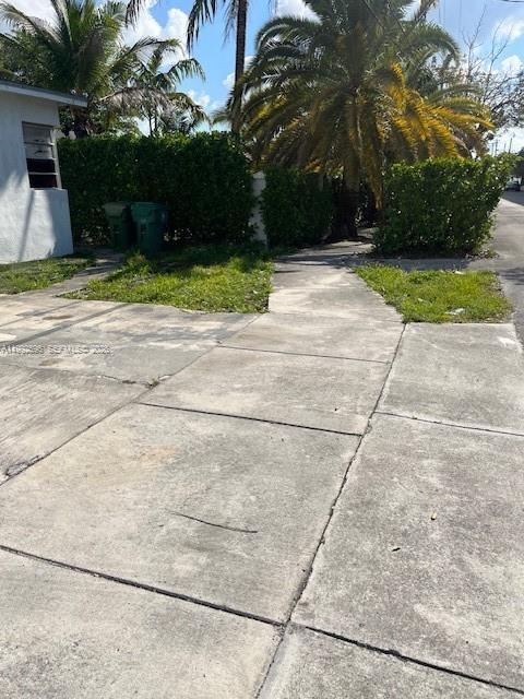 2845 SW 21st Ter Miami, FL 33145