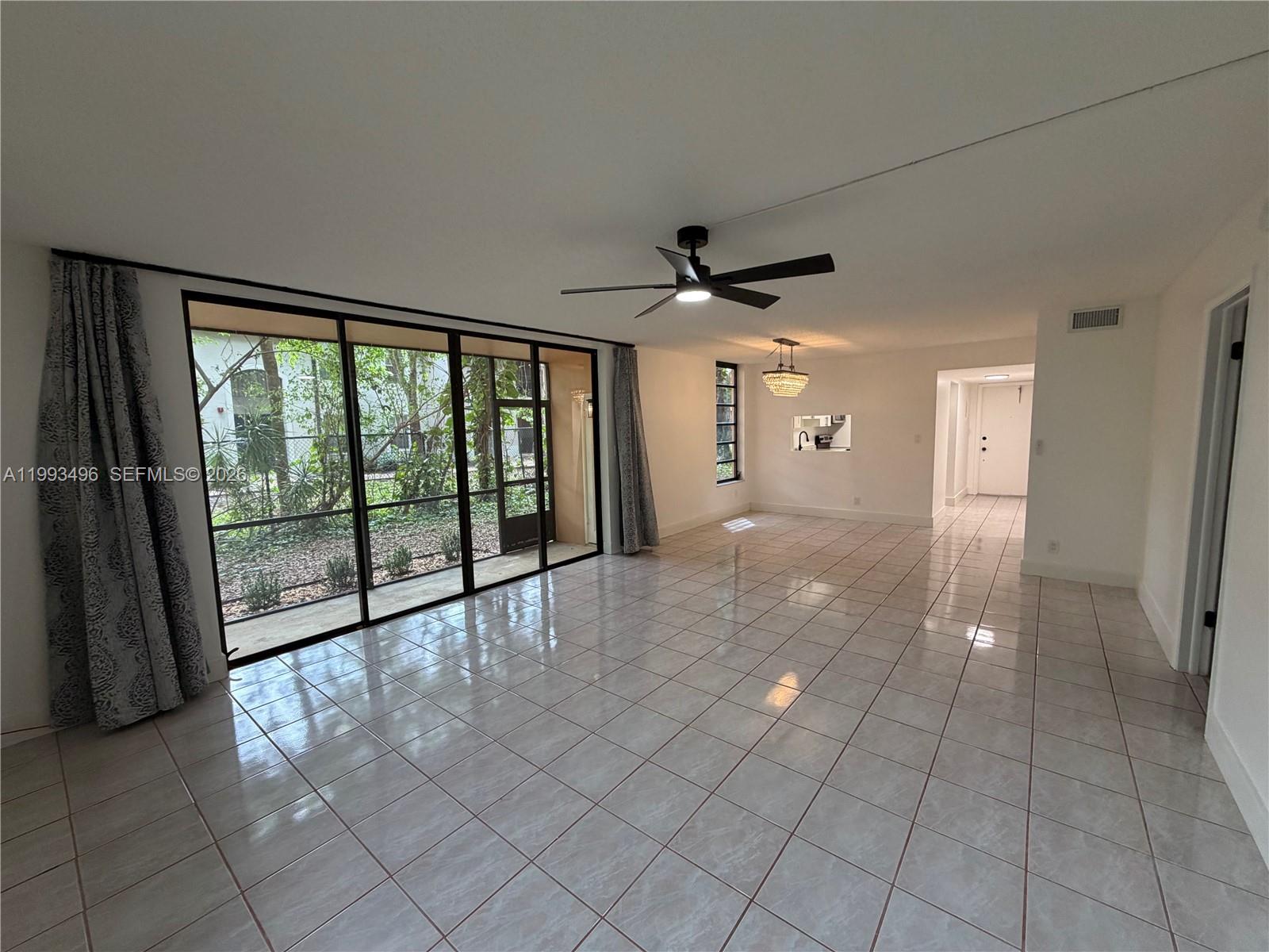 400 Commodore Dr #101 Plantation, FL 33325