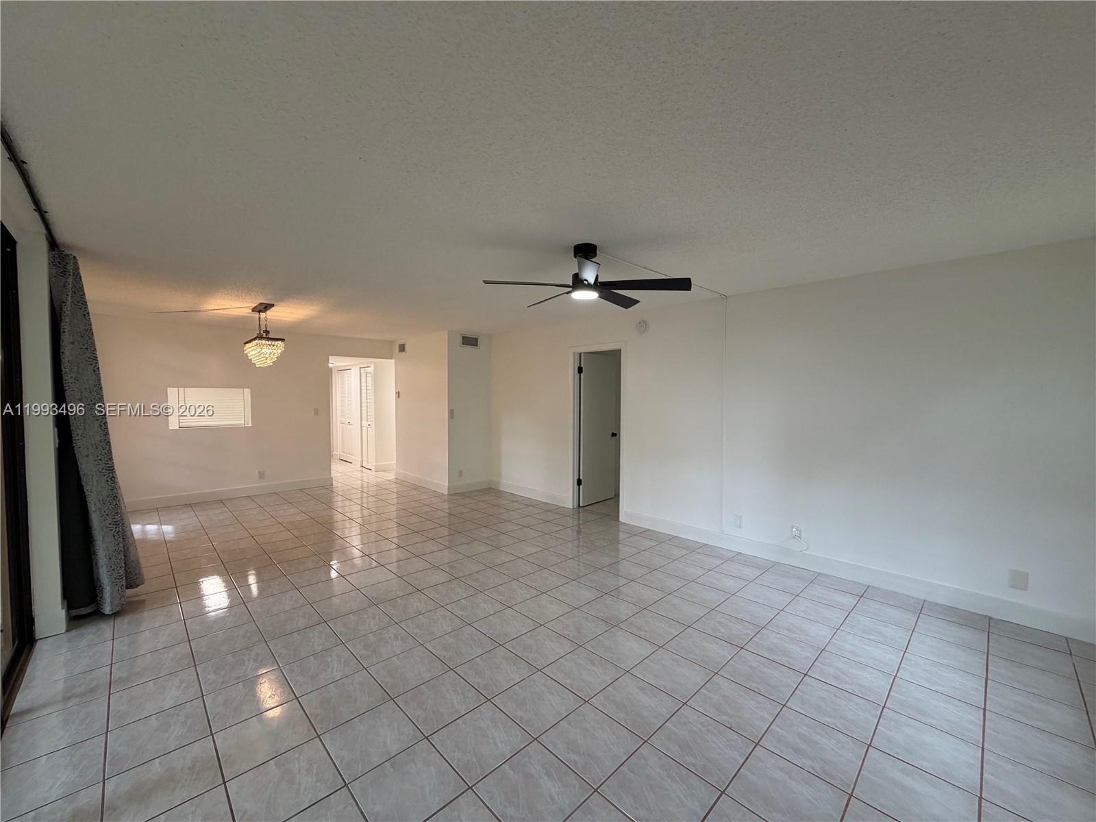 400 Commodore Dr #101 Plantation, FL 33325
