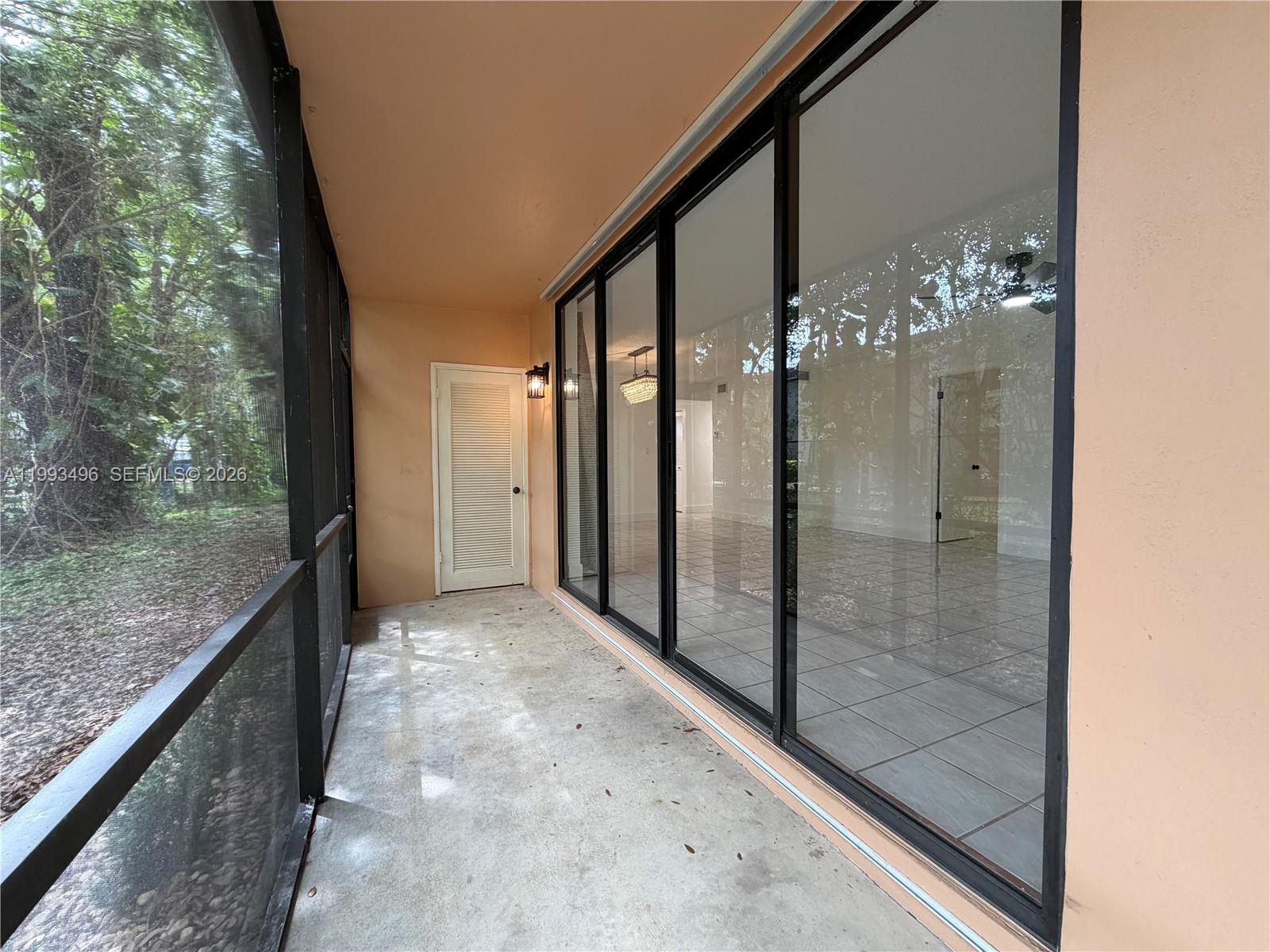 400 Commodore Dr #101 Plantation, FL 33325