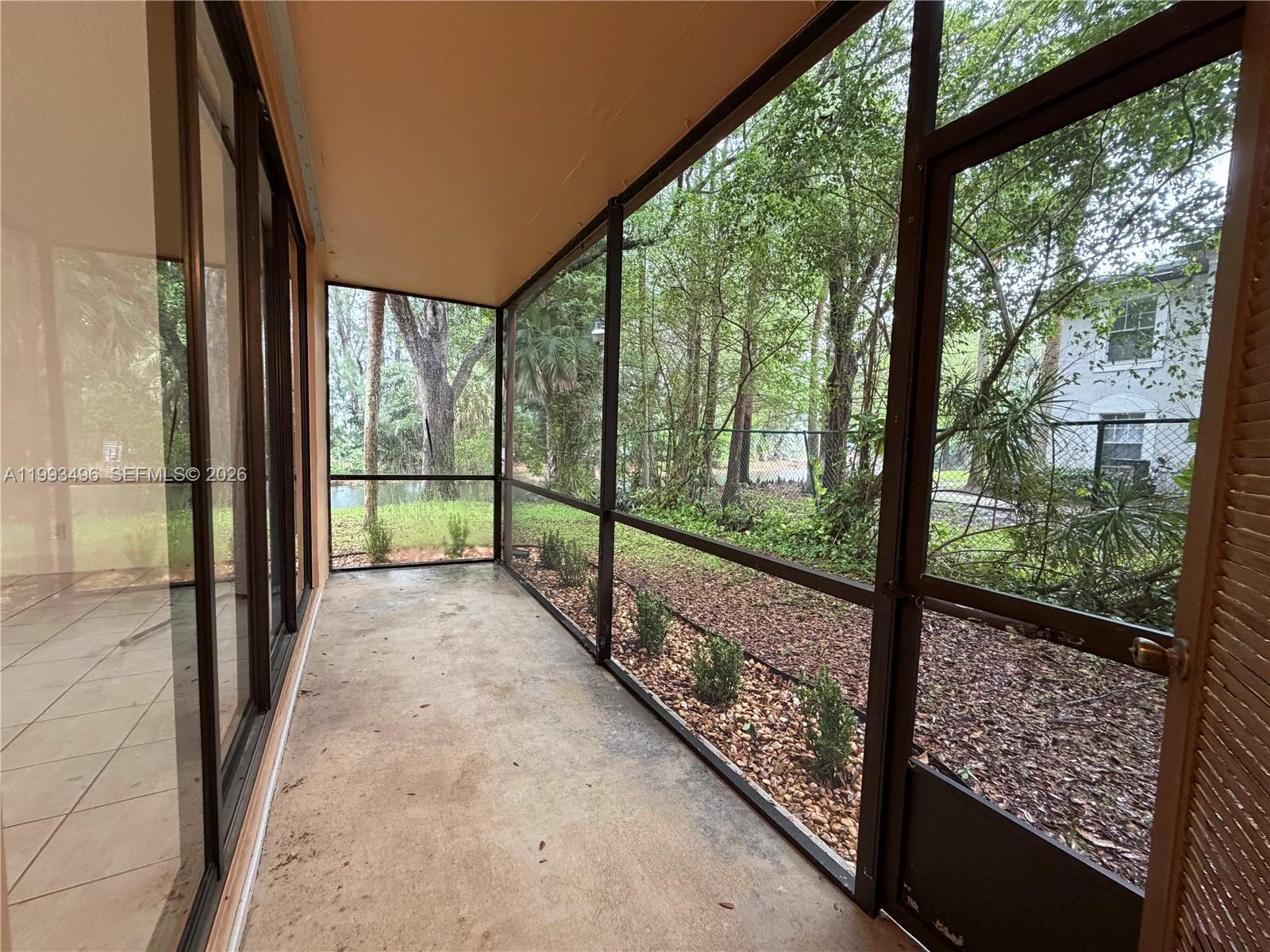 400 Commodore Dr #101 Plantation, FL 33325