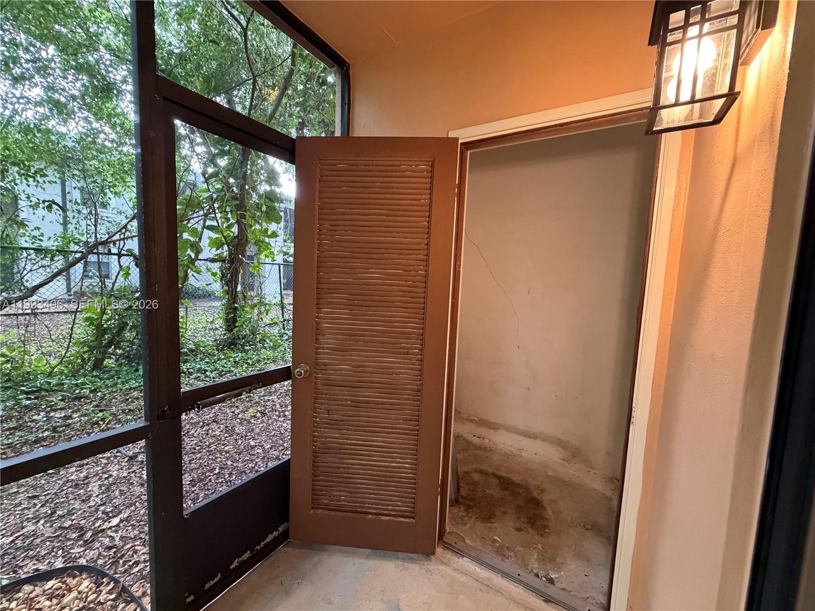 400 Commodore Dr #101 Plantation, FL 33325