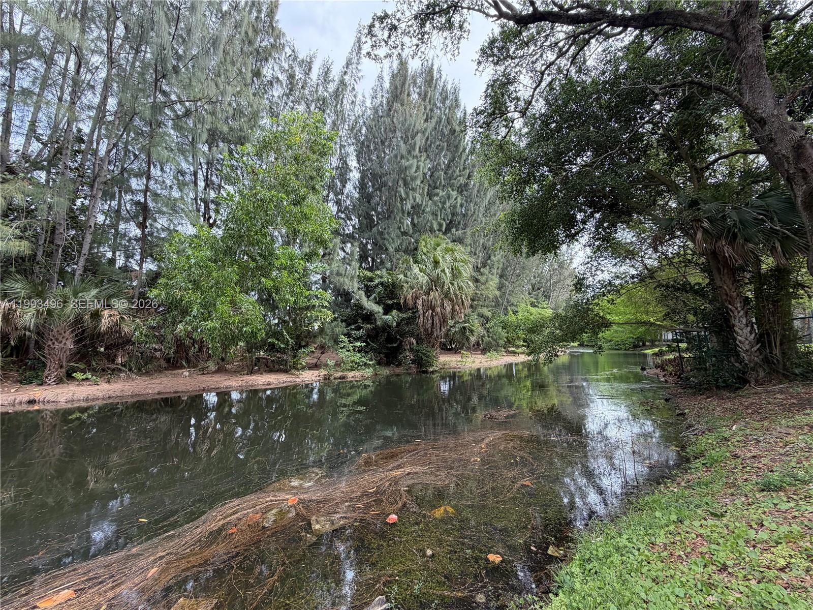 400 Commodore Dr #101 Plantation, FL 33325