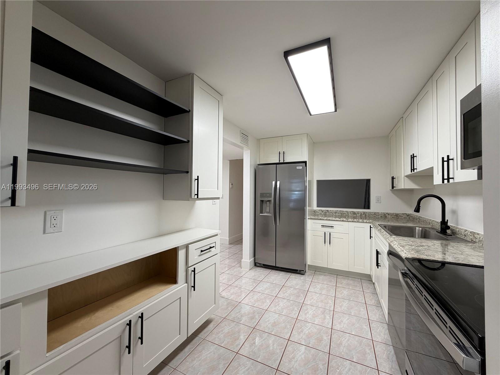 400 Commodore Dr #101 Plantation, FL 33325