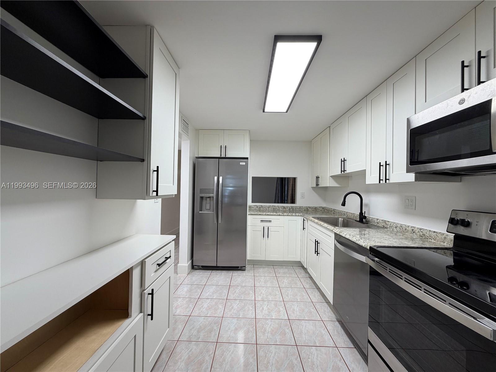 400 Commodore Dr #101 Plantation, FL 33325