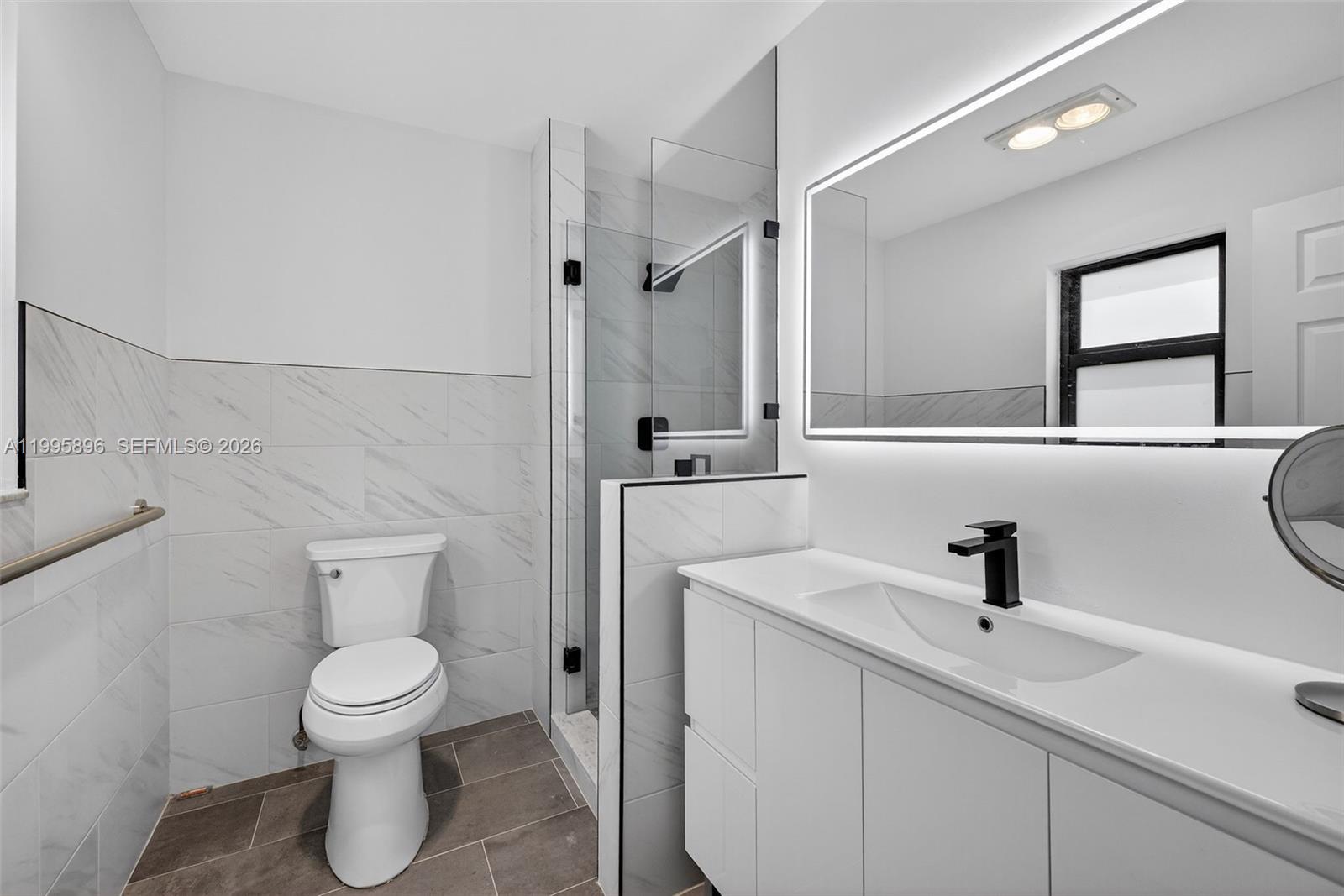2481 SE 15th St Pompano Beach, FL 33062
