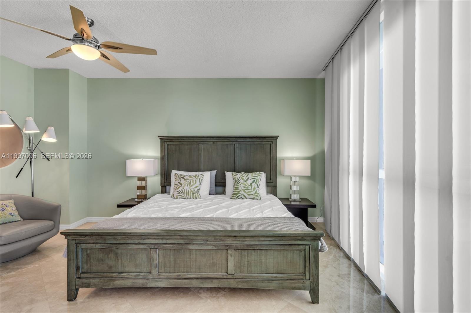 1500 Ocean Dr #PH-05 Miami Beach, FL 33139