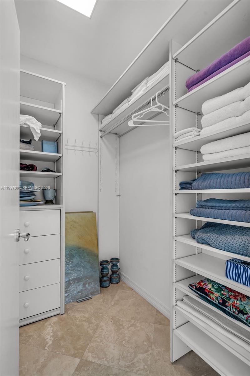 1500 Ocean Dr #PH-05 Miami Beach, FL 33139