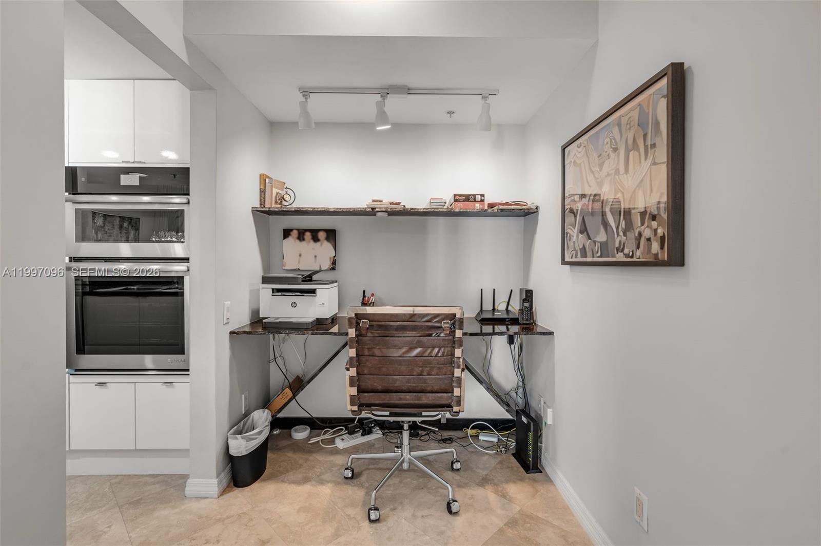 1500 Ocean Dr #PH-05 Miami Beach, FL 33139