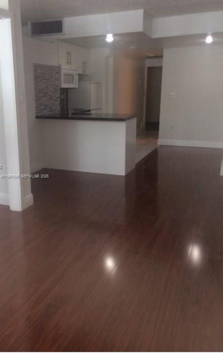 999 Brickell Bay Dr #1009