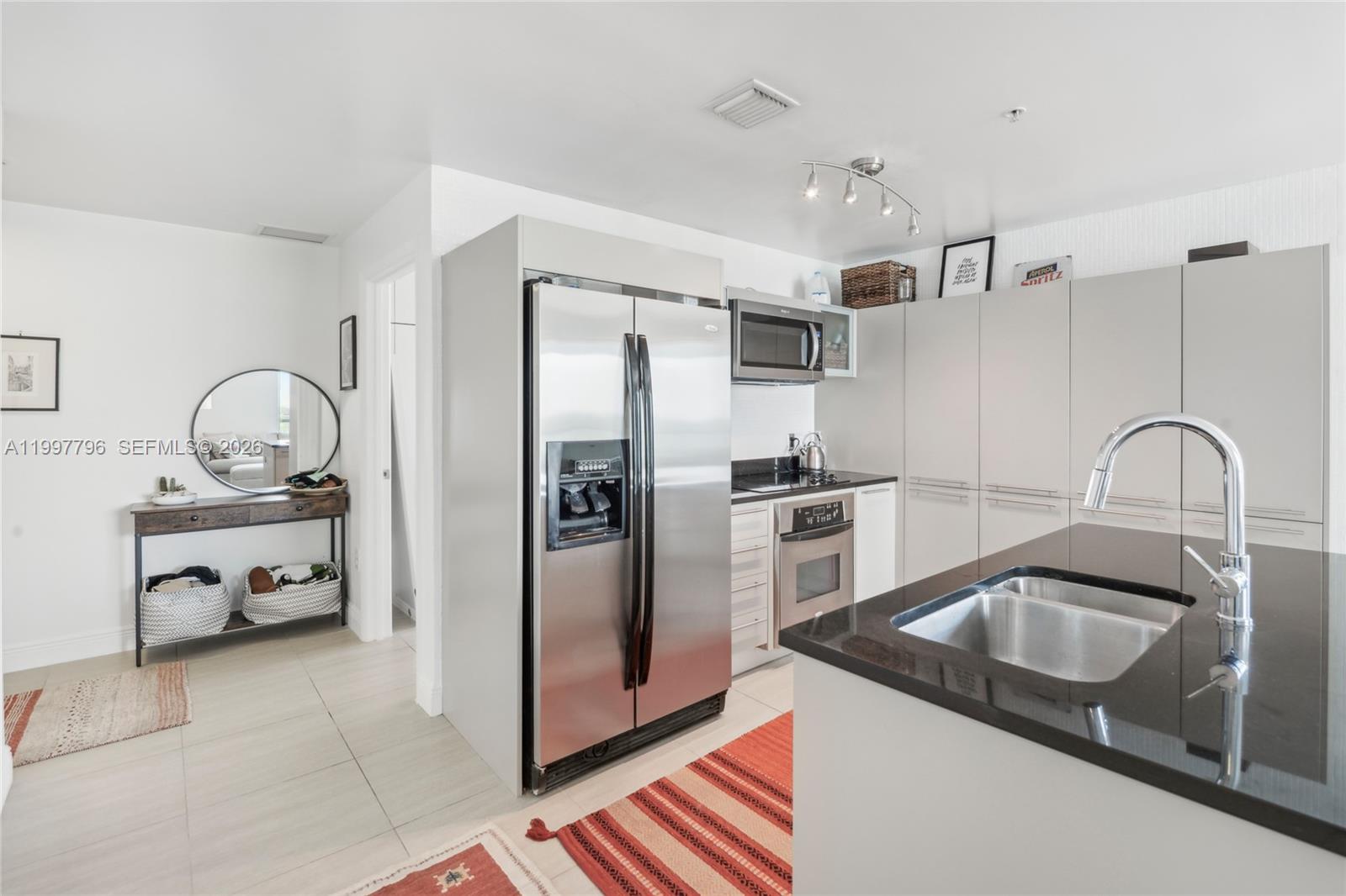 1900 N Bayshore Dr #1511 Miami, FL 33132