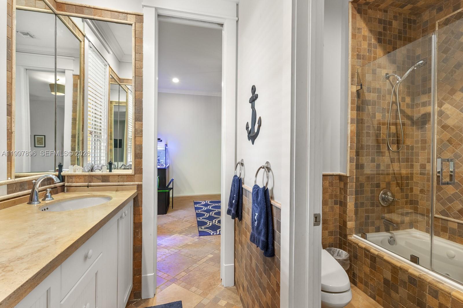 685 Harbor Ln Key Biscayne, FL 33149