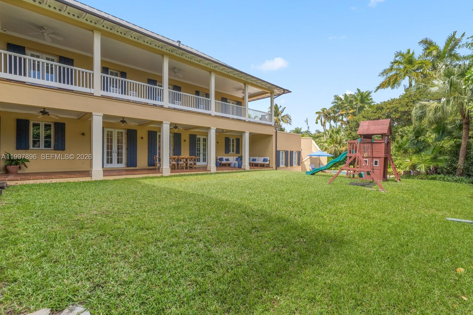 685 Harbor Ln Key Biscayne, FL 33149