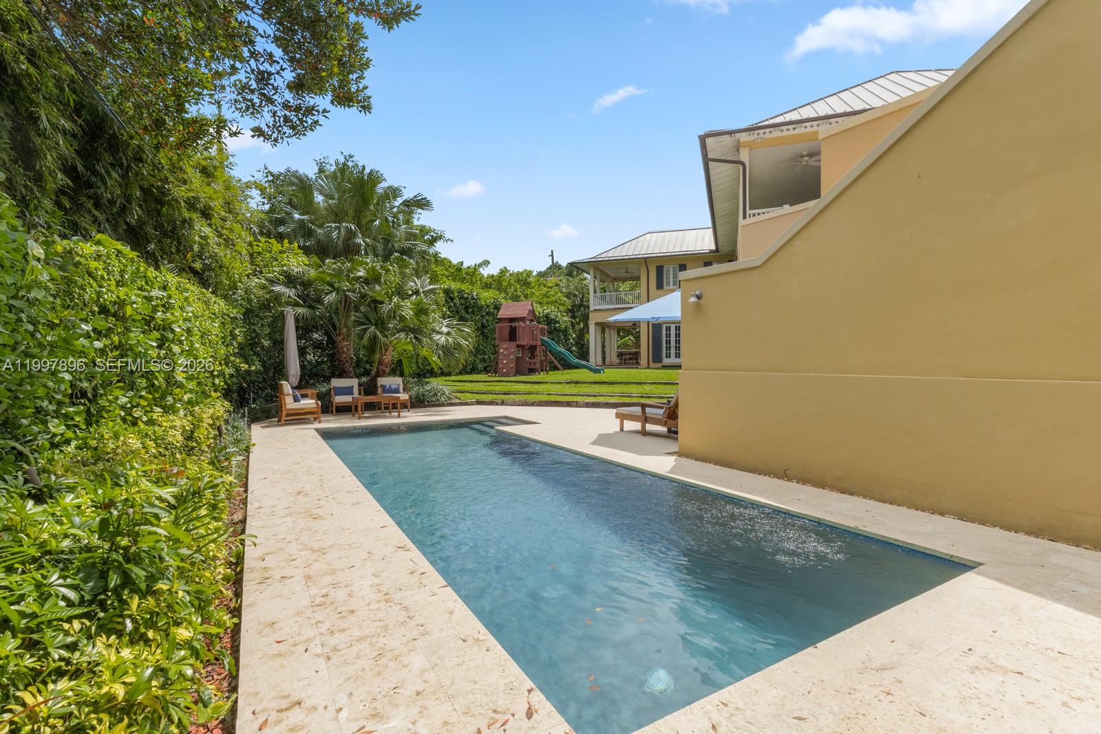 685 Harbor Ln Key Biscayne, FL 33149