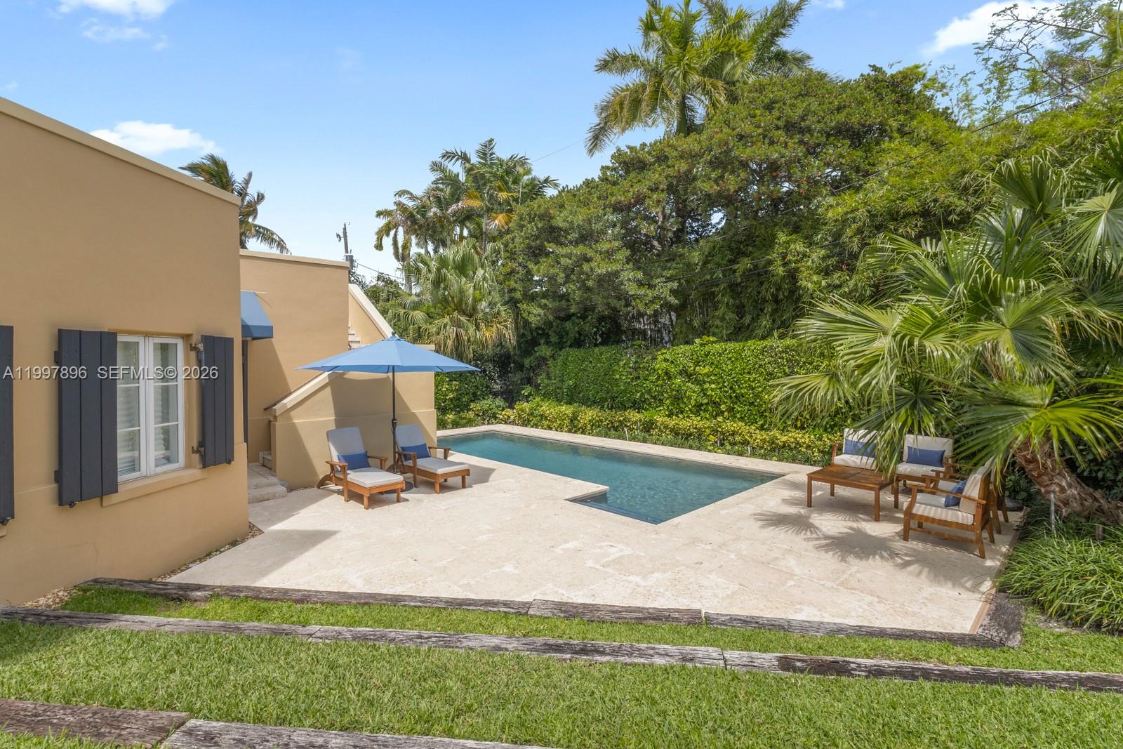 685 Harbor Ln Key Biscayne, FL 33149