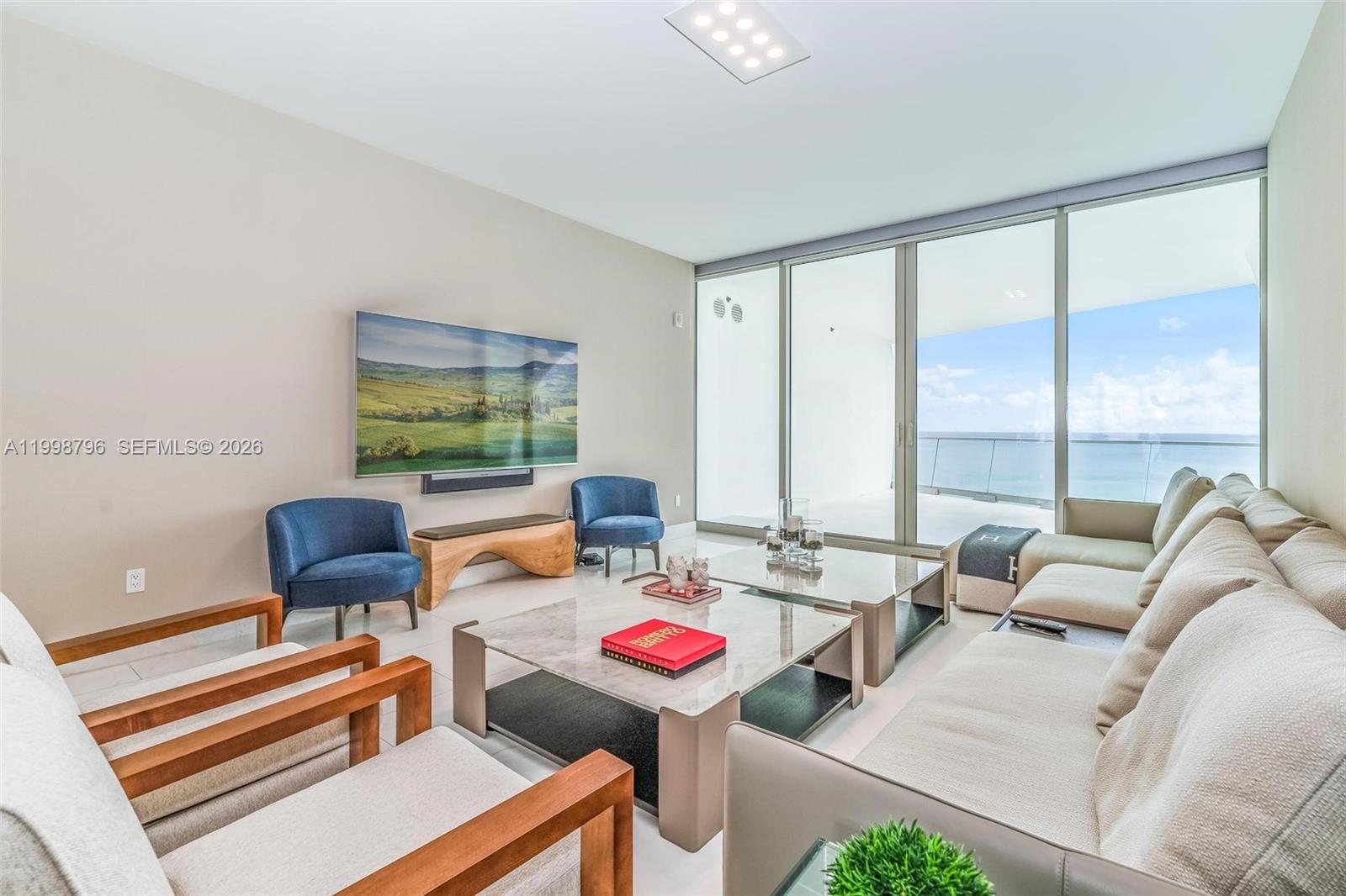 16901 Collins Ave #903 Sunny Isles Beach, FL 33160