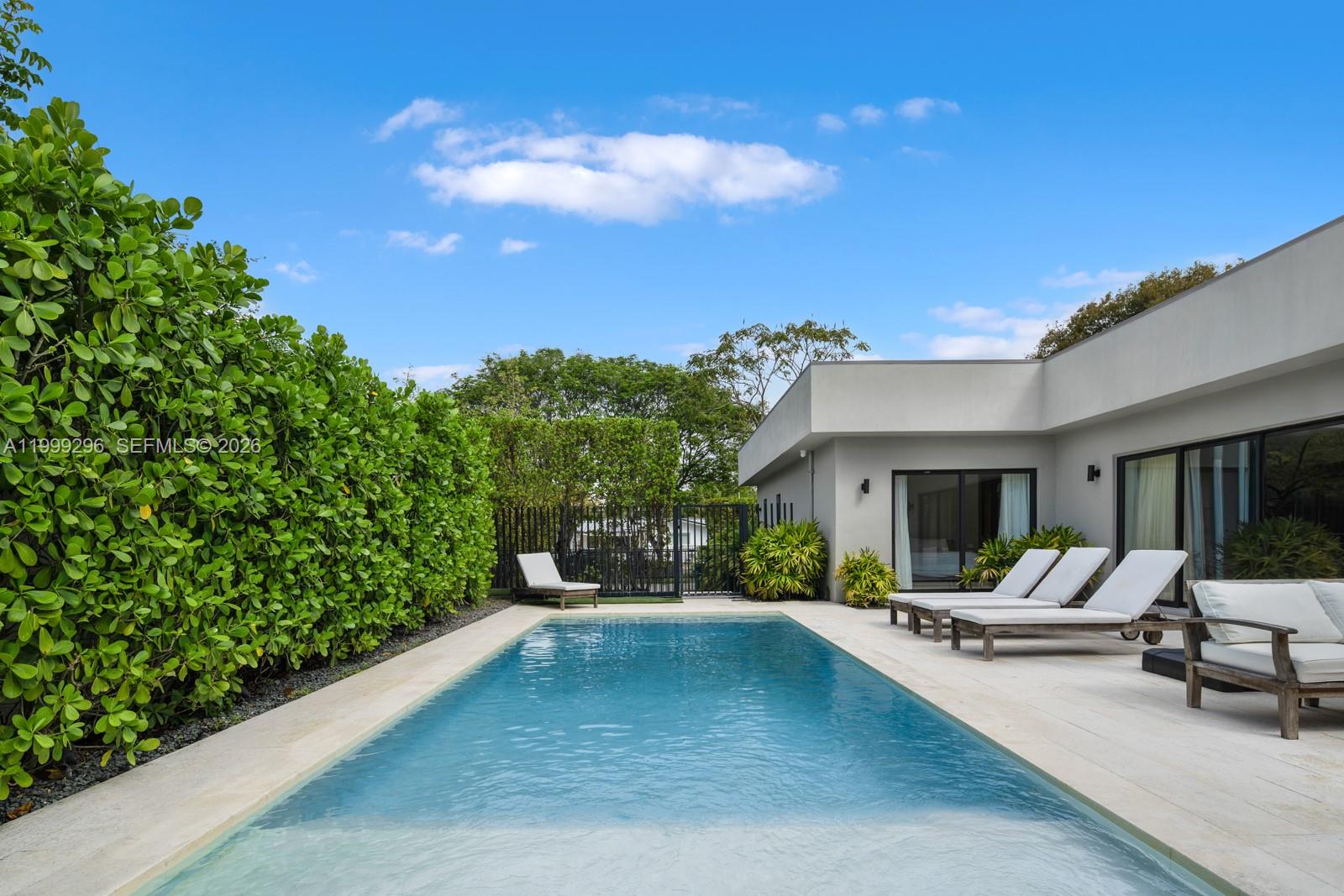 70 Samana Dr Miami, FL 33133