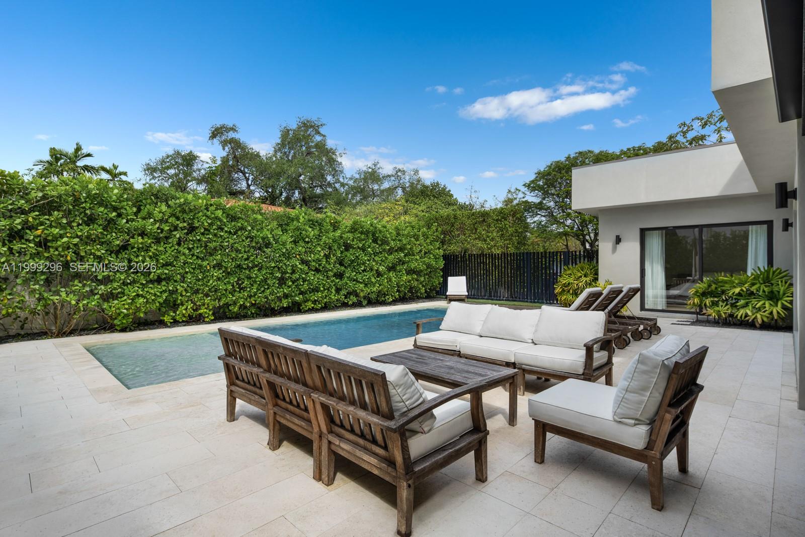 70 Samana Dr Miami, FL 33133