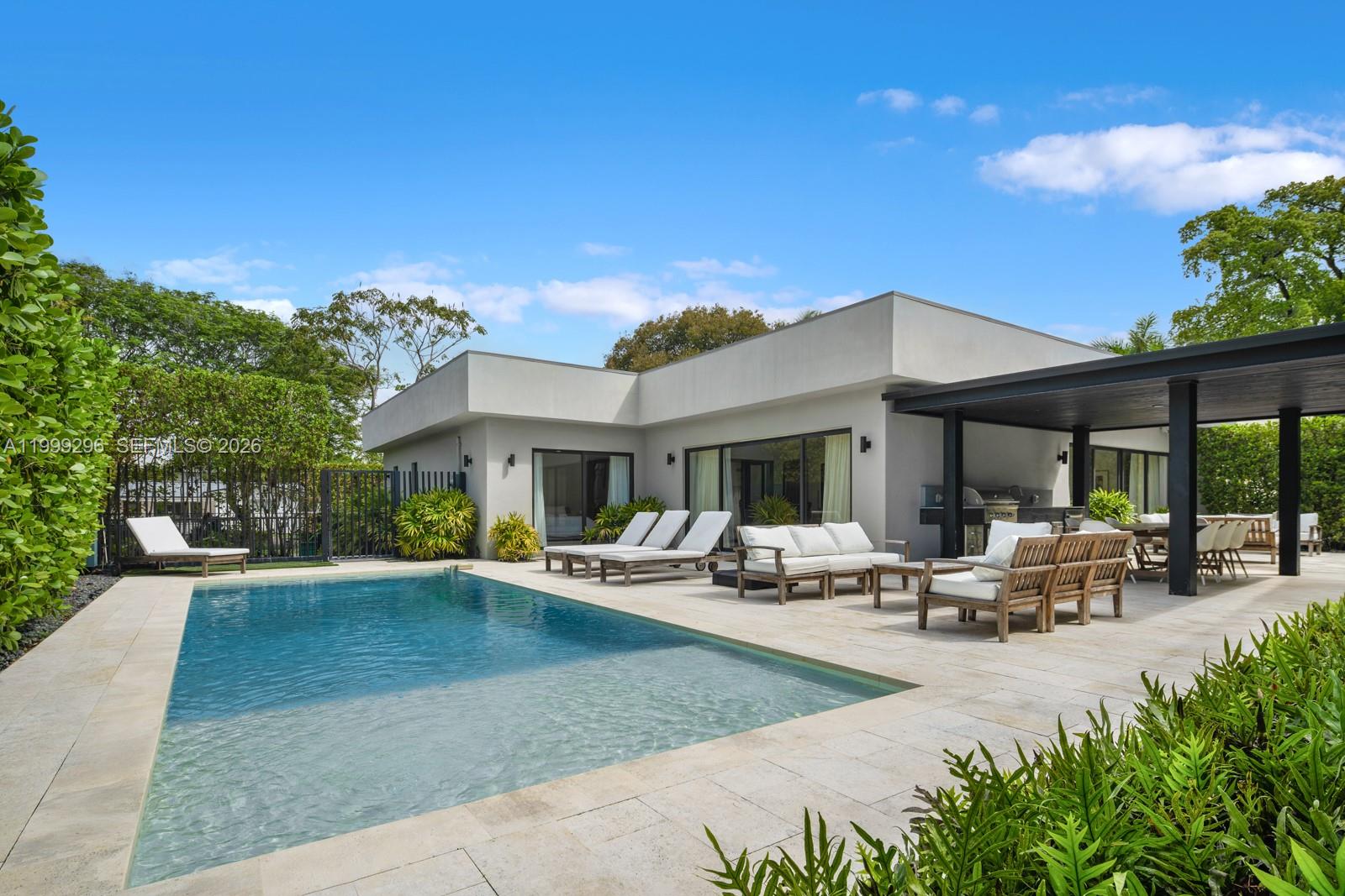 70 Samana Dr Miami, FL 33133