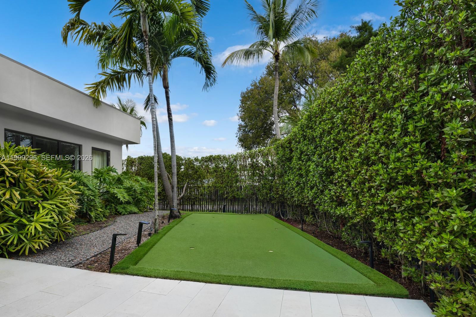 70 Samana Dr Miami, FL 33133