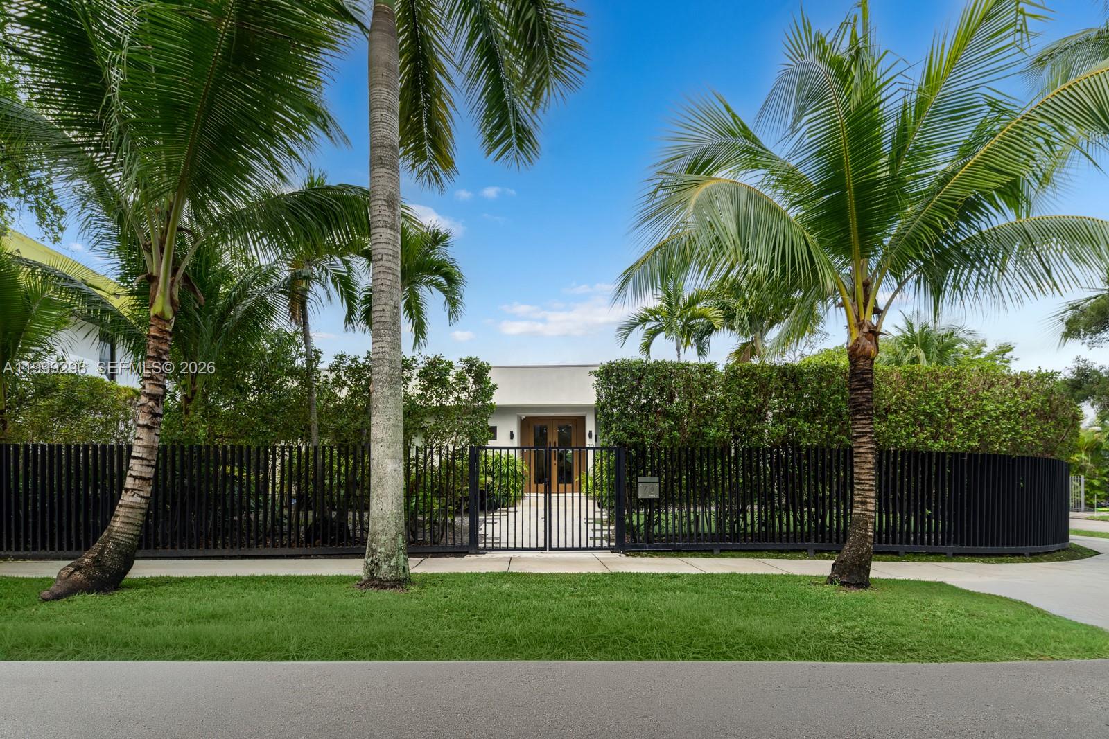 70 Samana Dr Miami, FL 33133