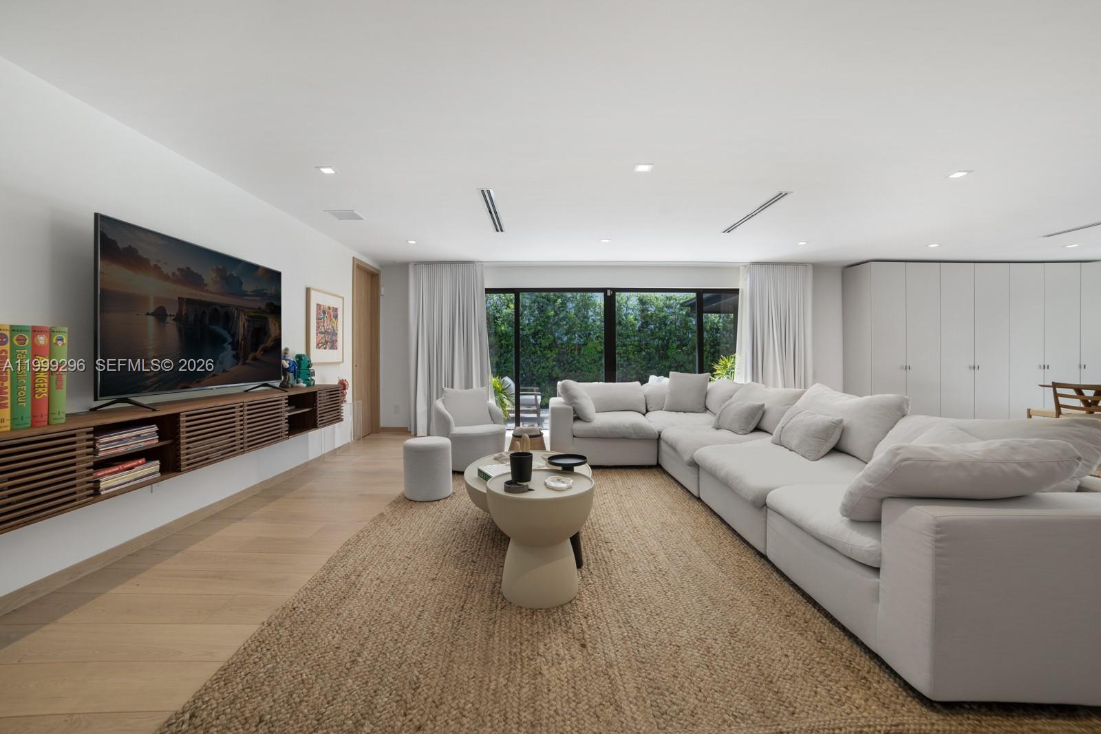 70 Samana Dr Miami, FL 33133