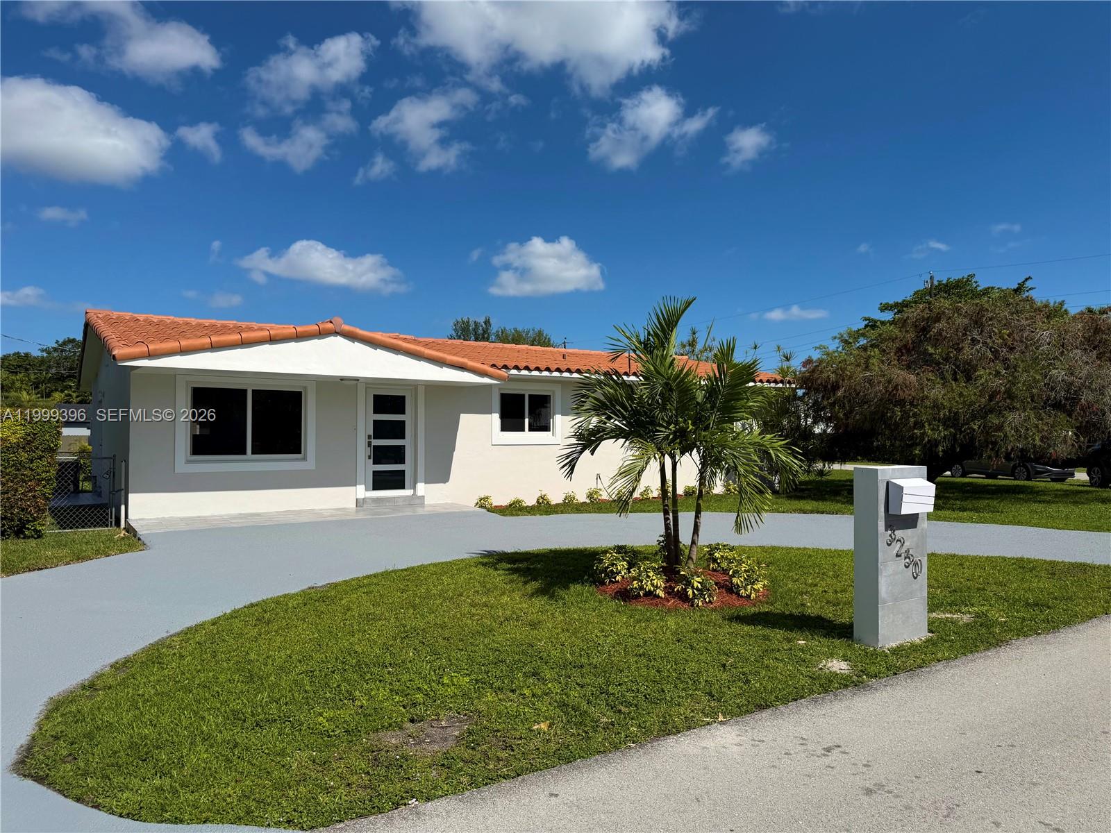3250 SW 72th Ct Miami, FL 33155