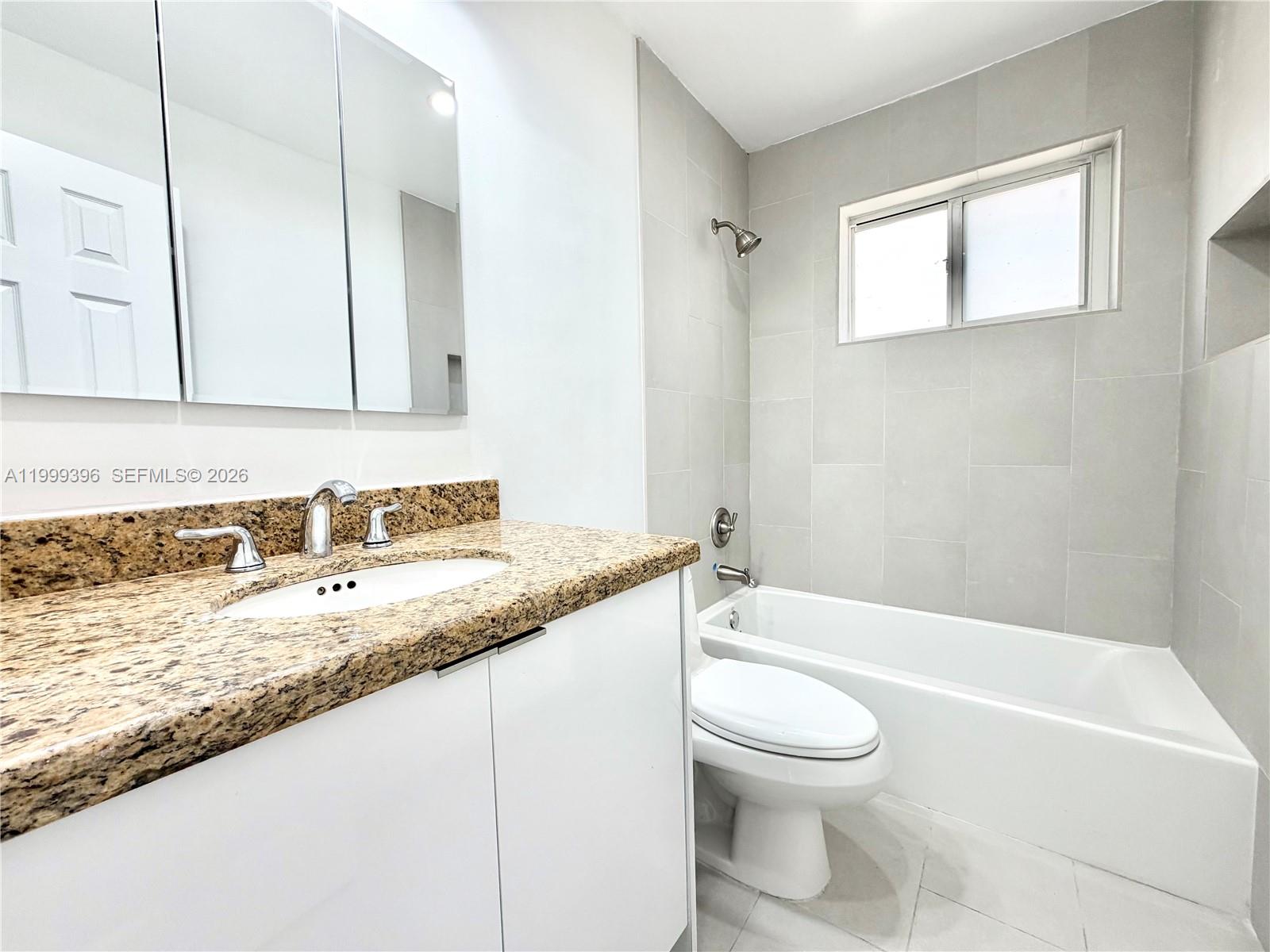 3250 SW 72th Ct Miami, FL 33155