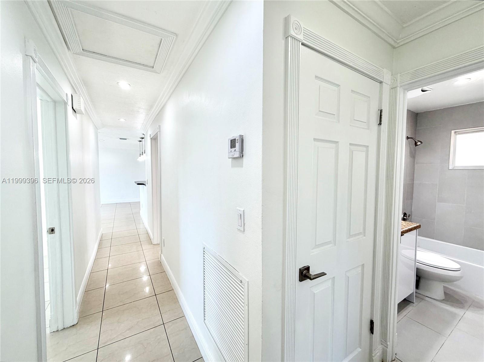 3250 SW 72th Ct Miami, FL 33155