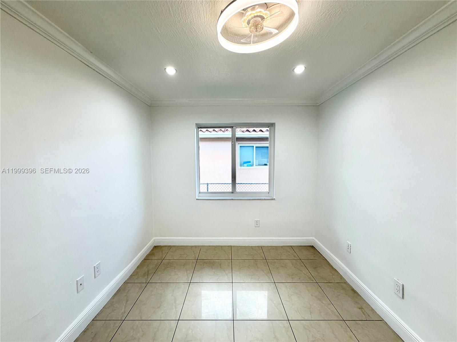 3250 SW 72th Ct Miami, FL 33155