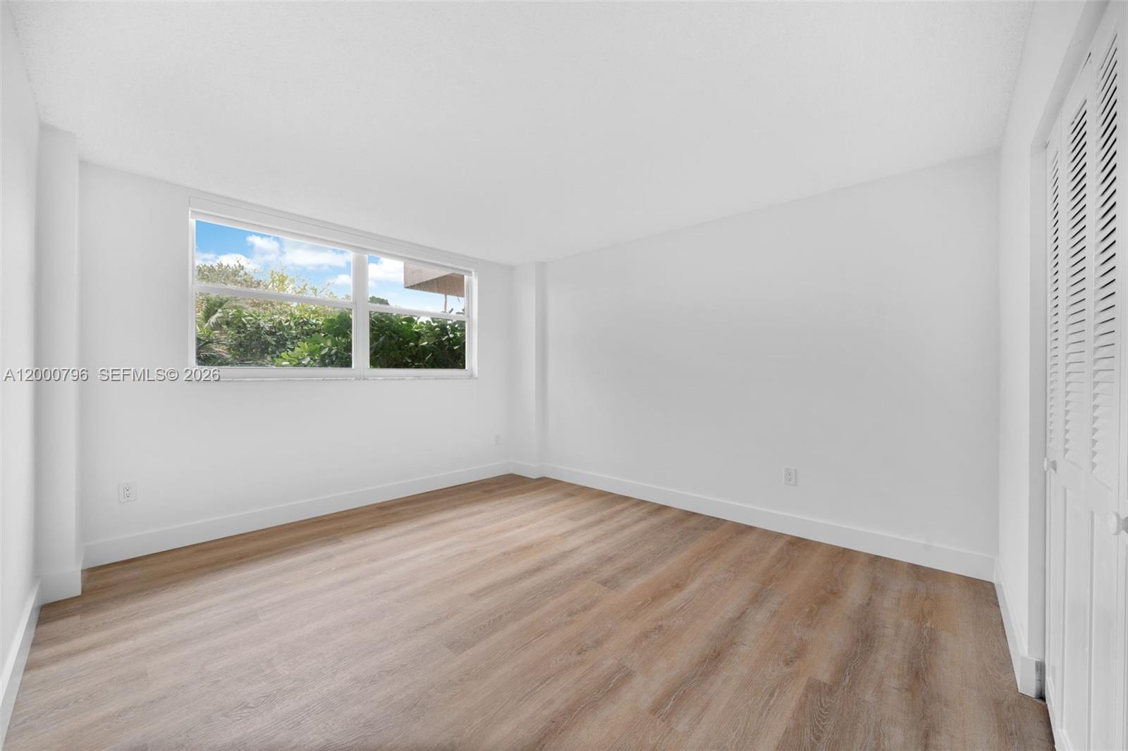 177 Ocean Ln Dr #106 Key Biscayne, FL 33149