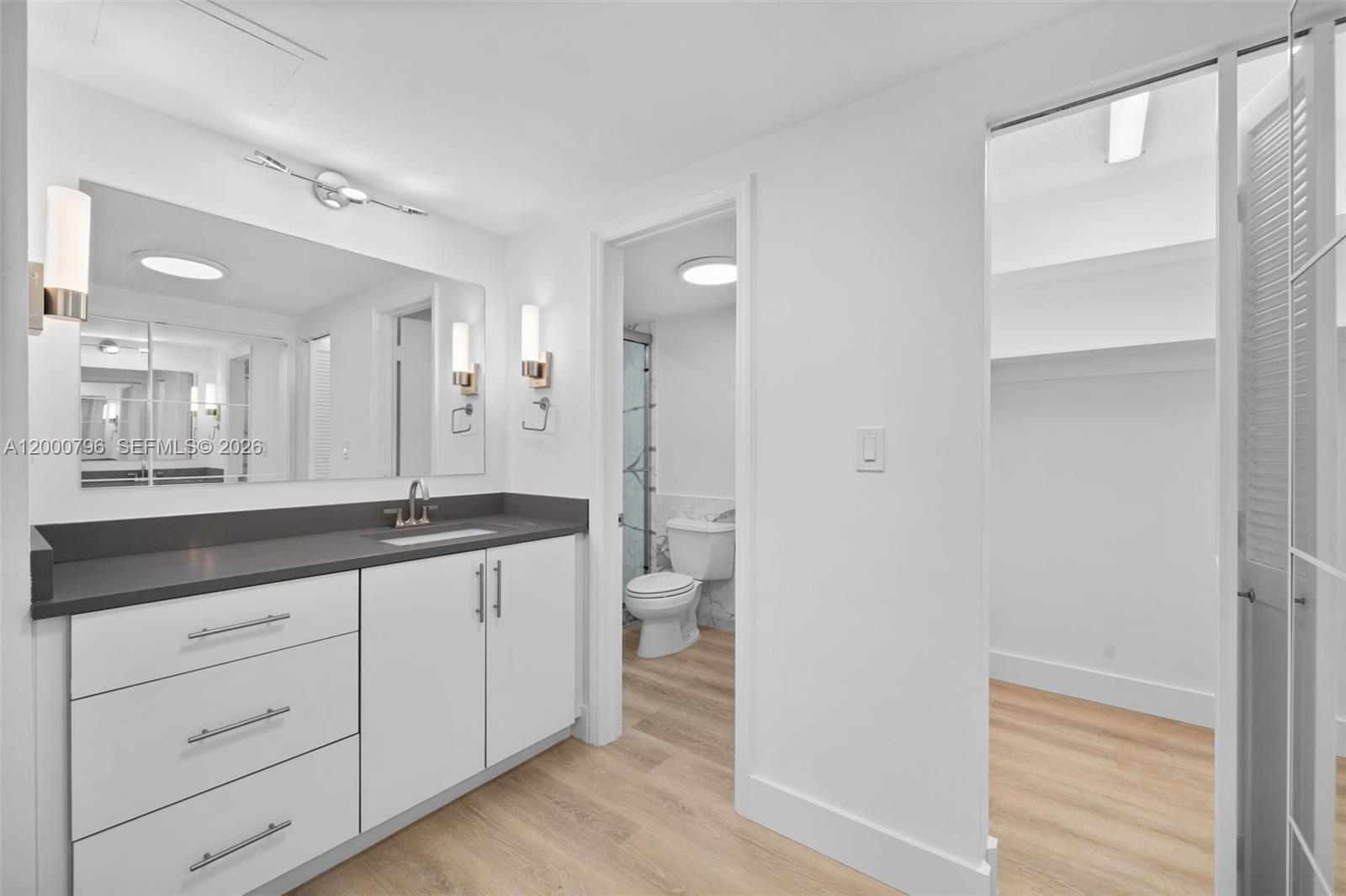 177 Ocean Ln Dr #106 Key Biscayne, FL 33149