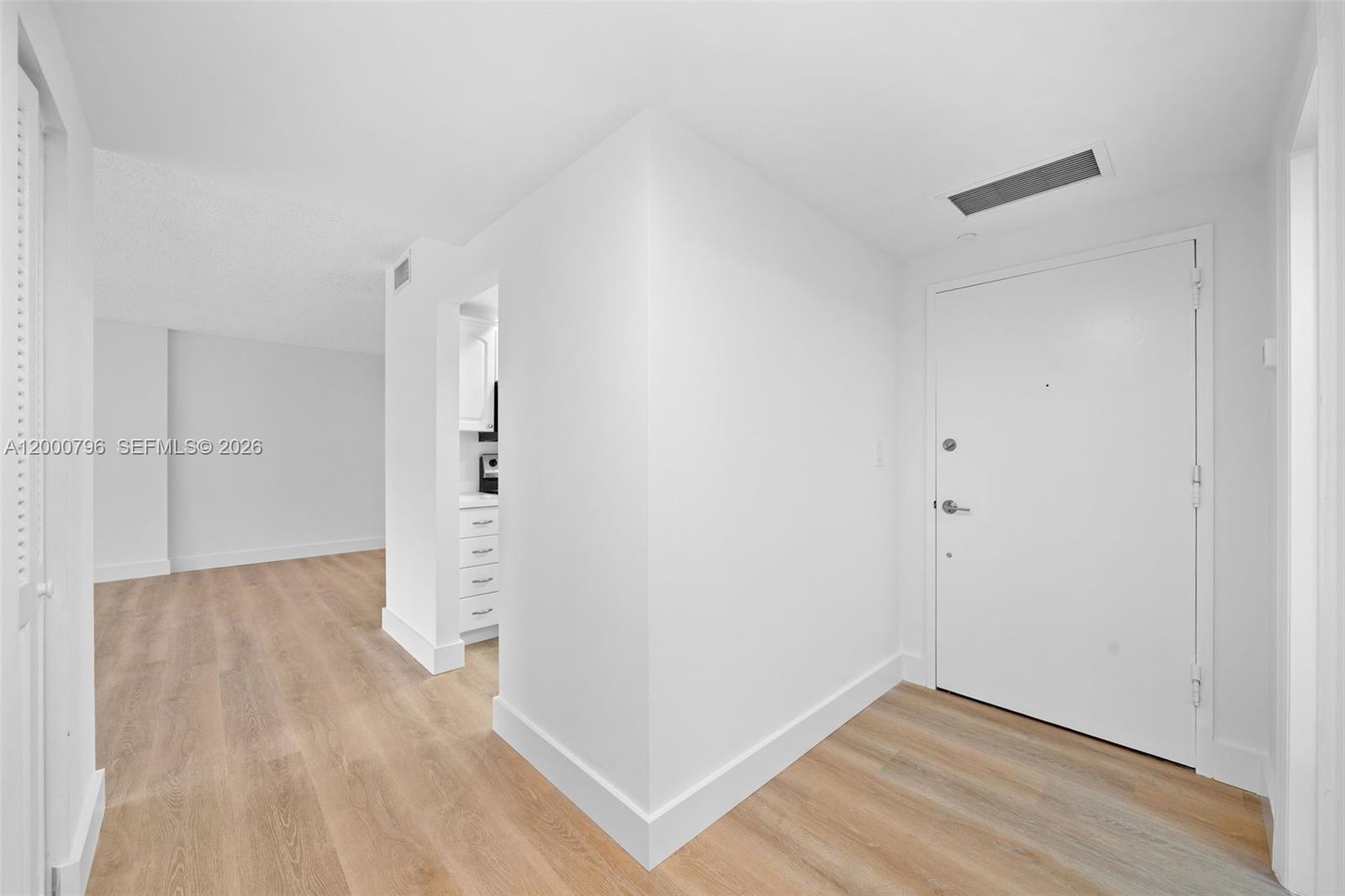 177 Ocean Ln Dr #106 Key Biscayne, FL 33149