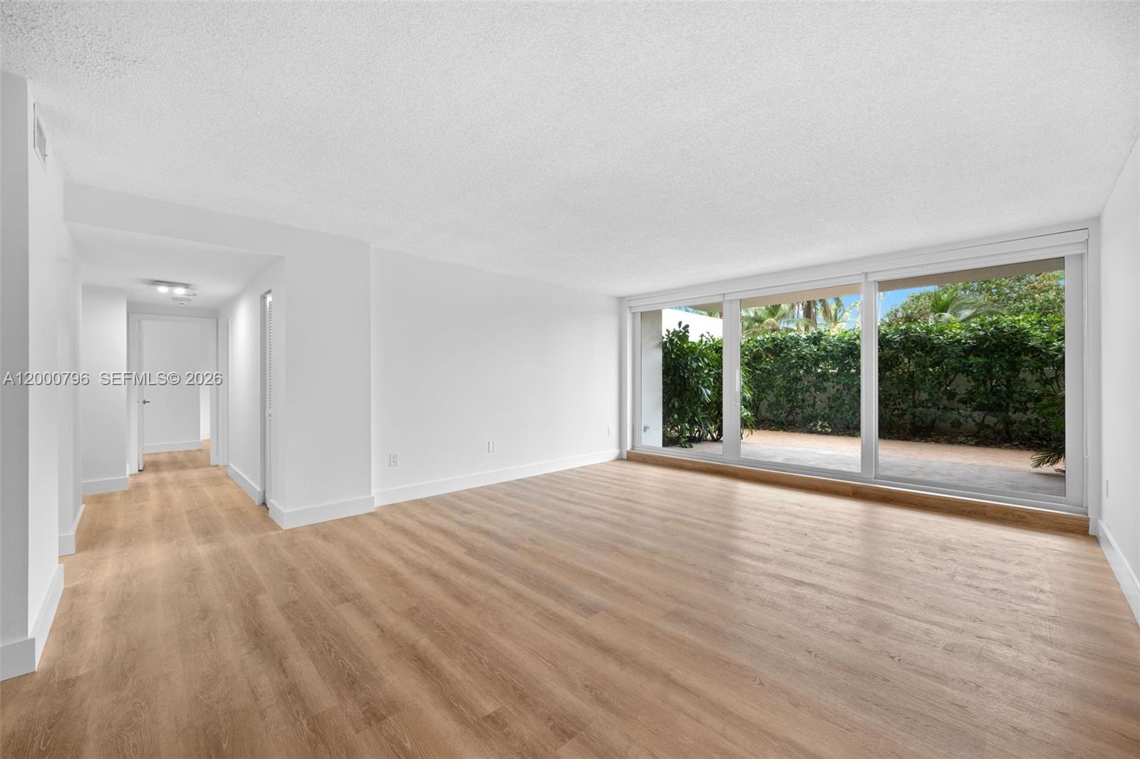 177 Ocean Ln Dr #106 Key Biscayne, FL 33149