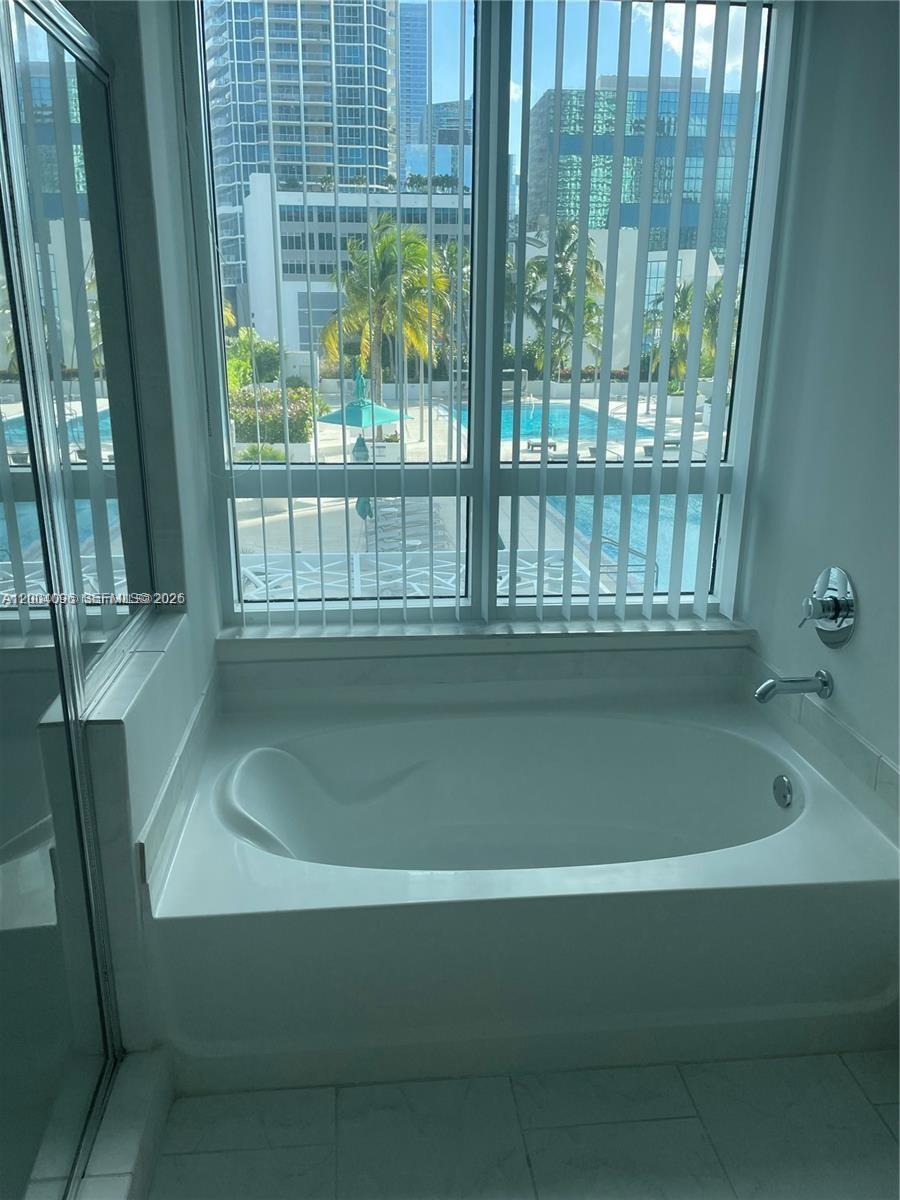 image The Plaza on Brickell East7