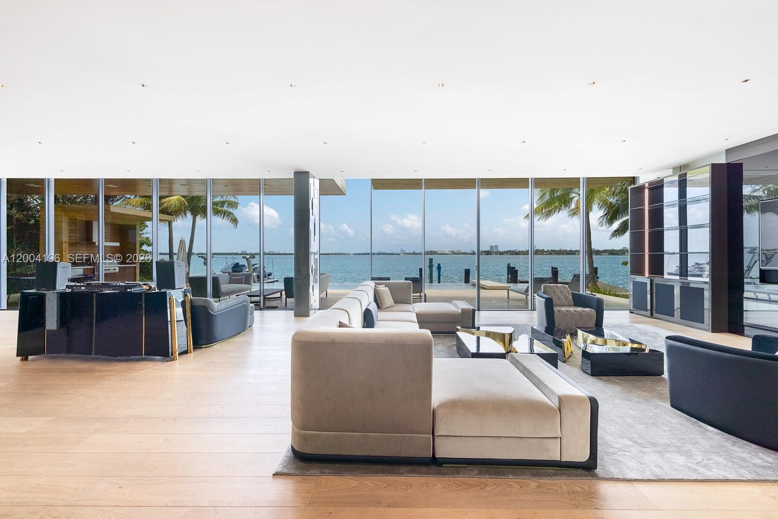 825 E Dilido Dr Miami Beach, FL 33139