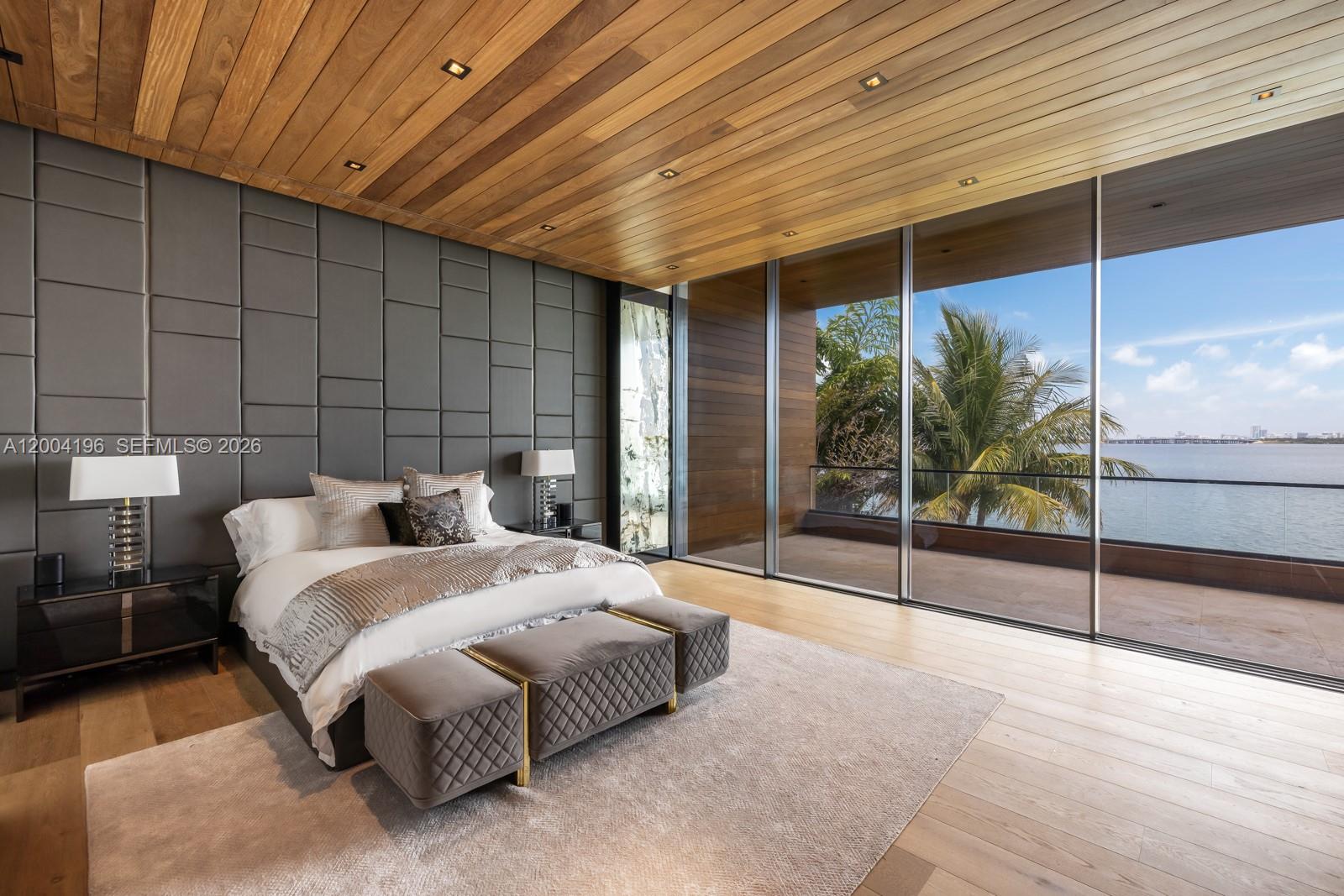 825 E Dilido Dr Miami Beach, FL 33139