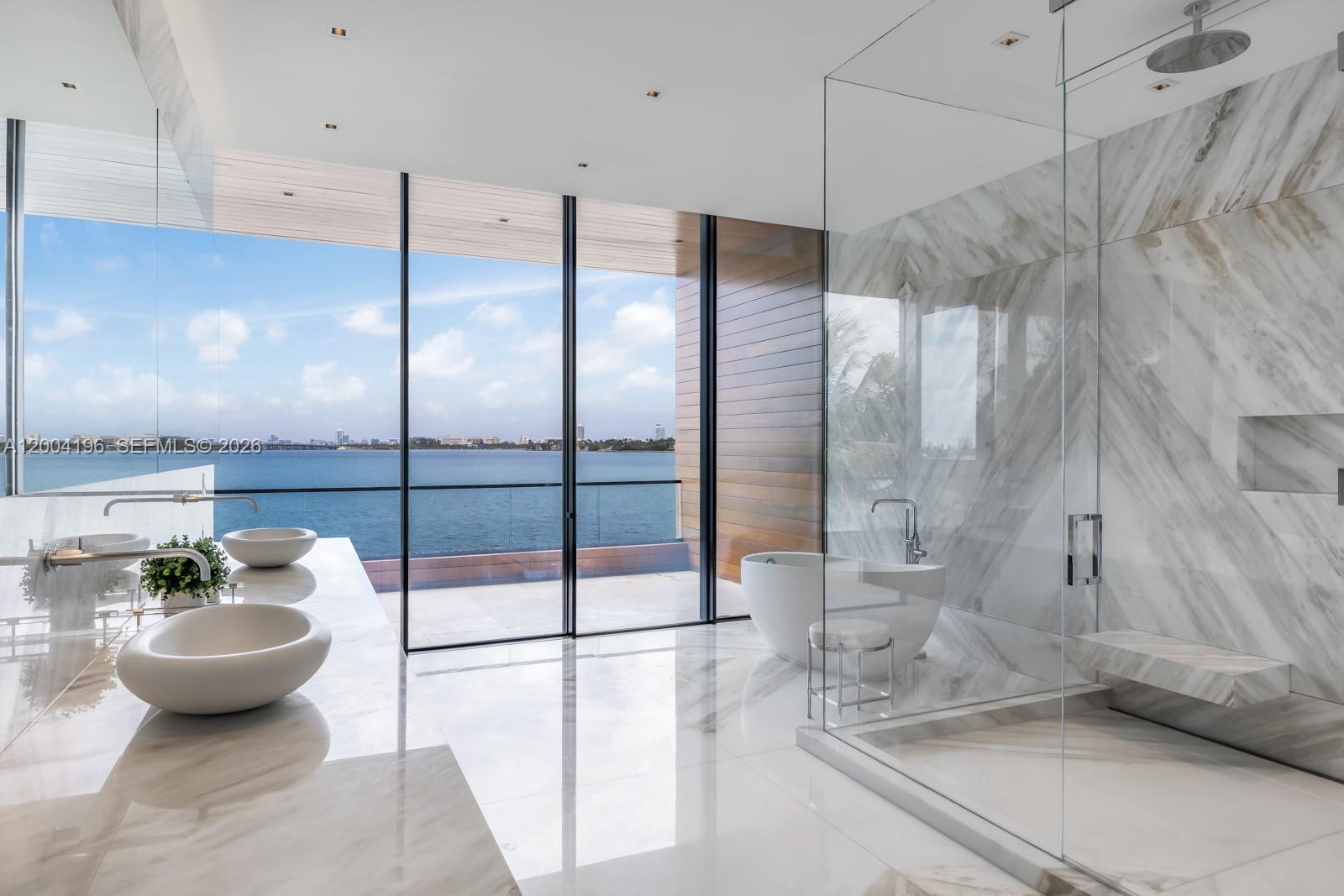 825 E Dilido Dr Miami Beach, FL 33139