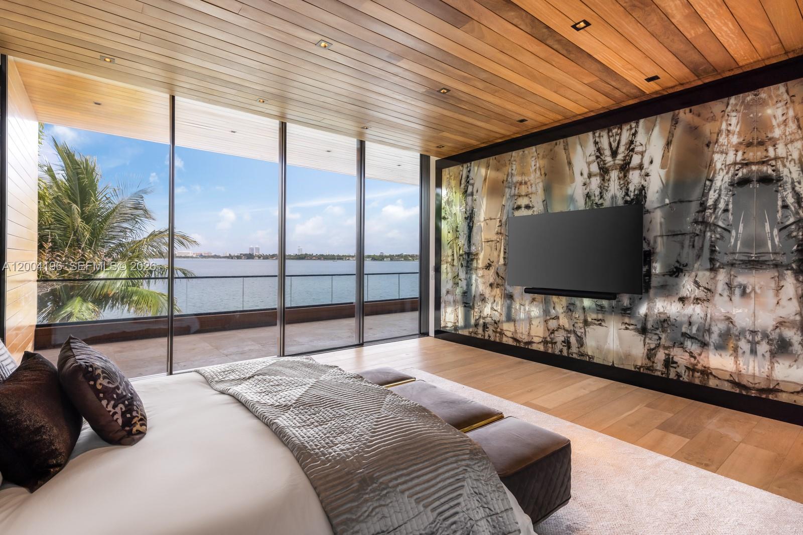 825 E Dilido Dr Miami Beach, FL 33139