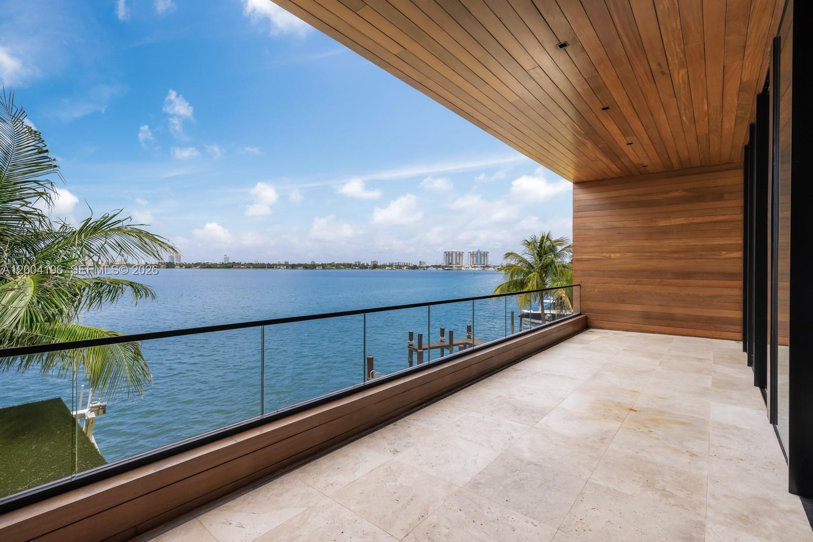 825 E Dilido Dr Miami Beach, FL 33139