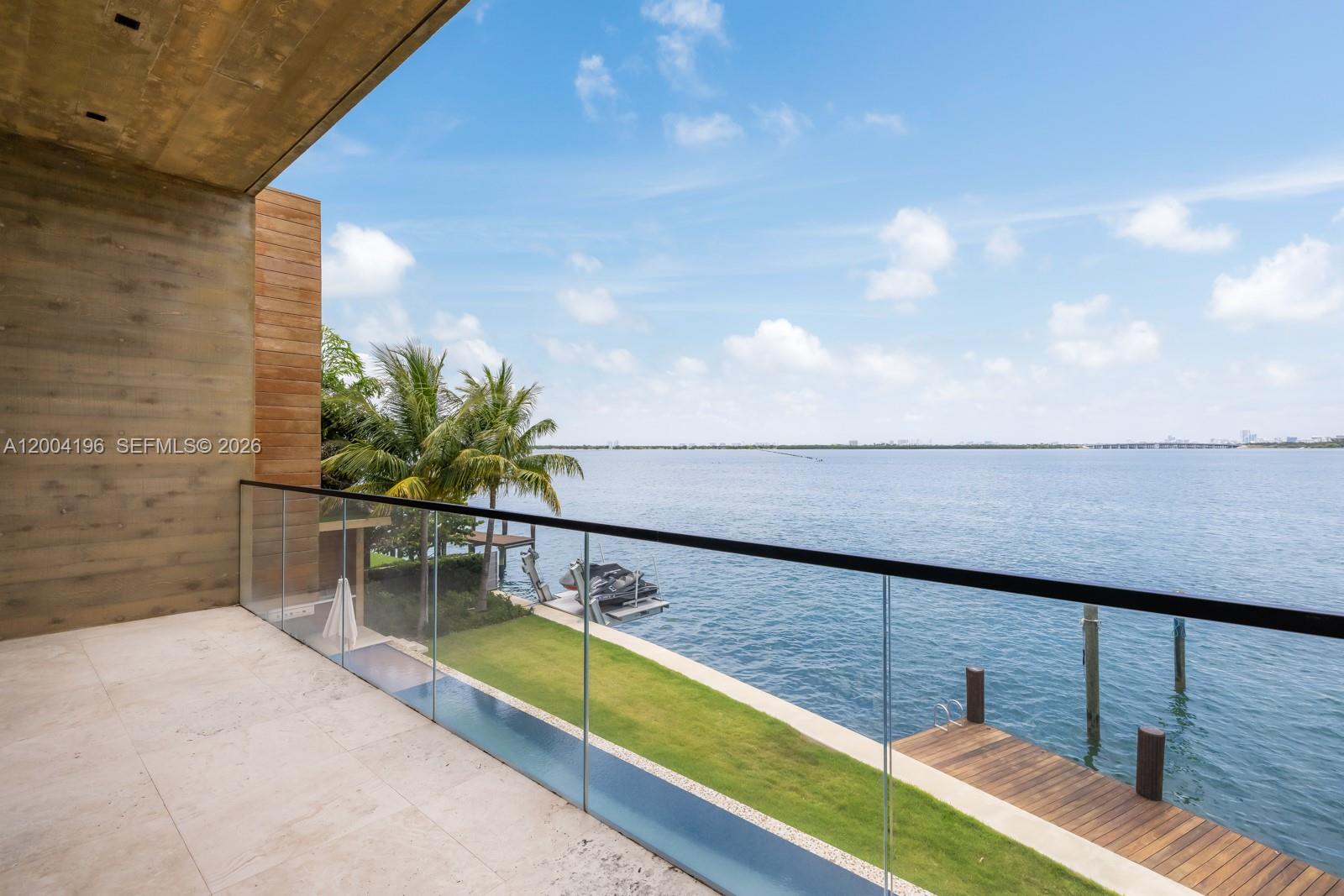 825 E Dilido Dr Miami Beach, FL 33139