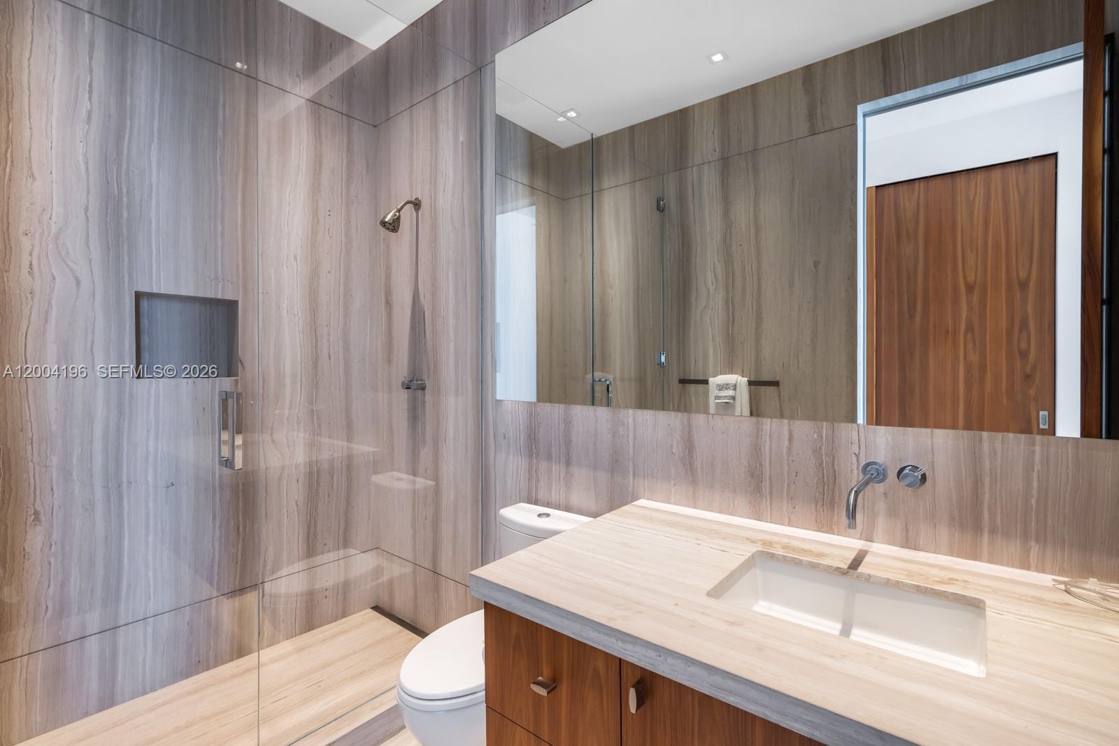 825 E Dilido Dr Miami Beach, FL 33139