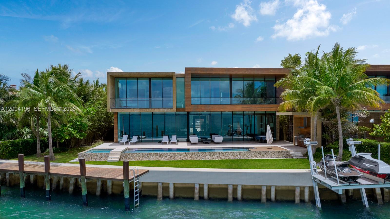 825 E Dilido Dr Miami Beach, FL 33139