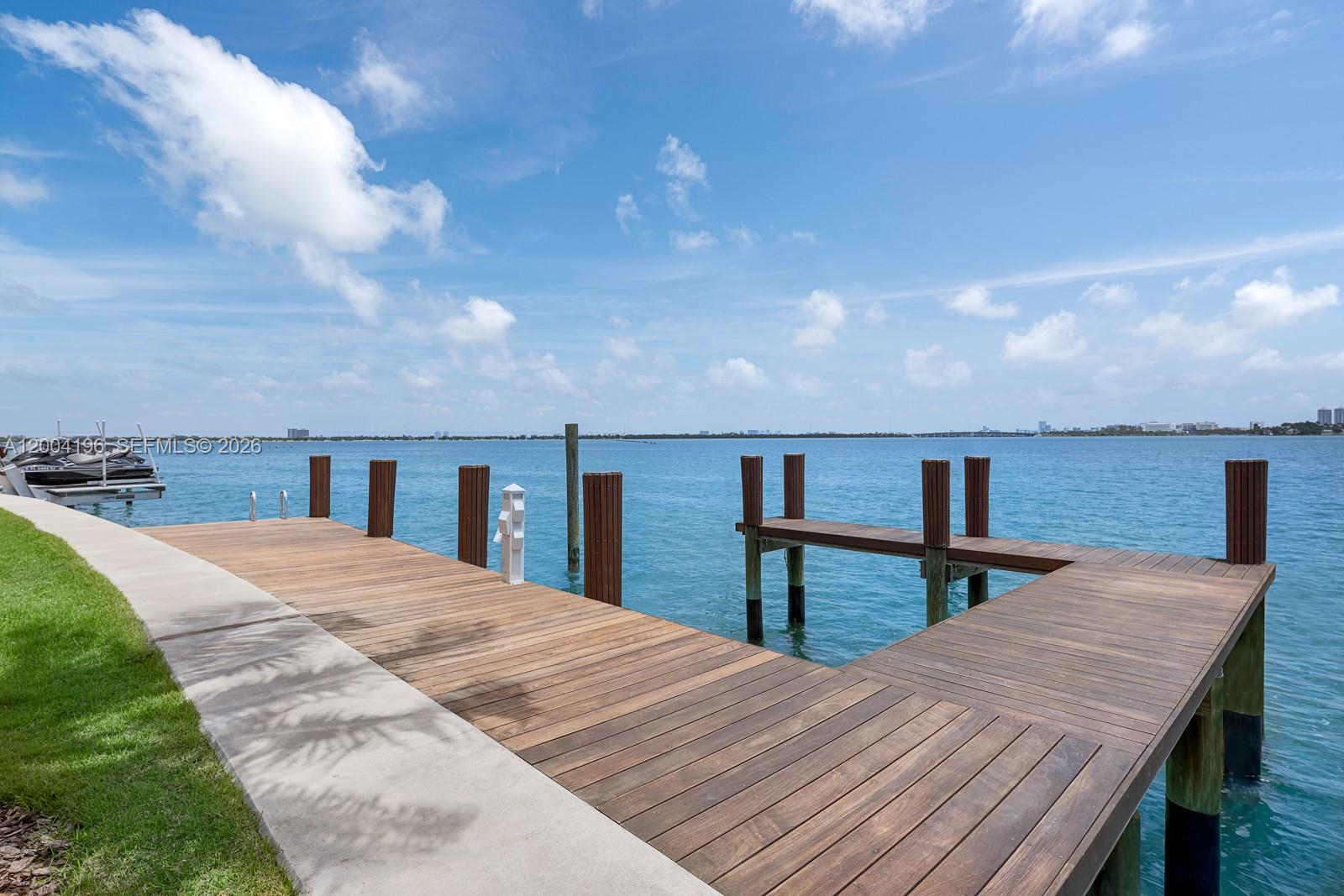 825 E Dilido Dr Miami Beach, FL 33139