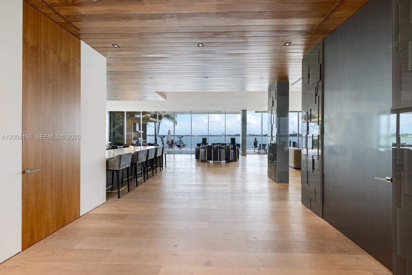 825 E Dilido Dr Miami Beach, FL 33139