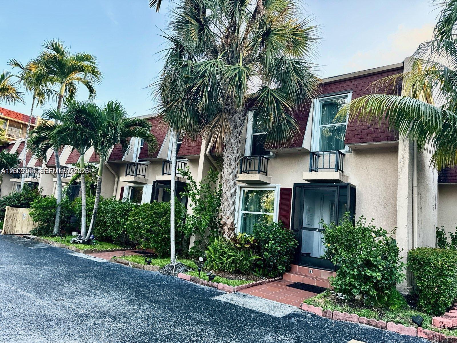 1001 Three Iss Blvd #31