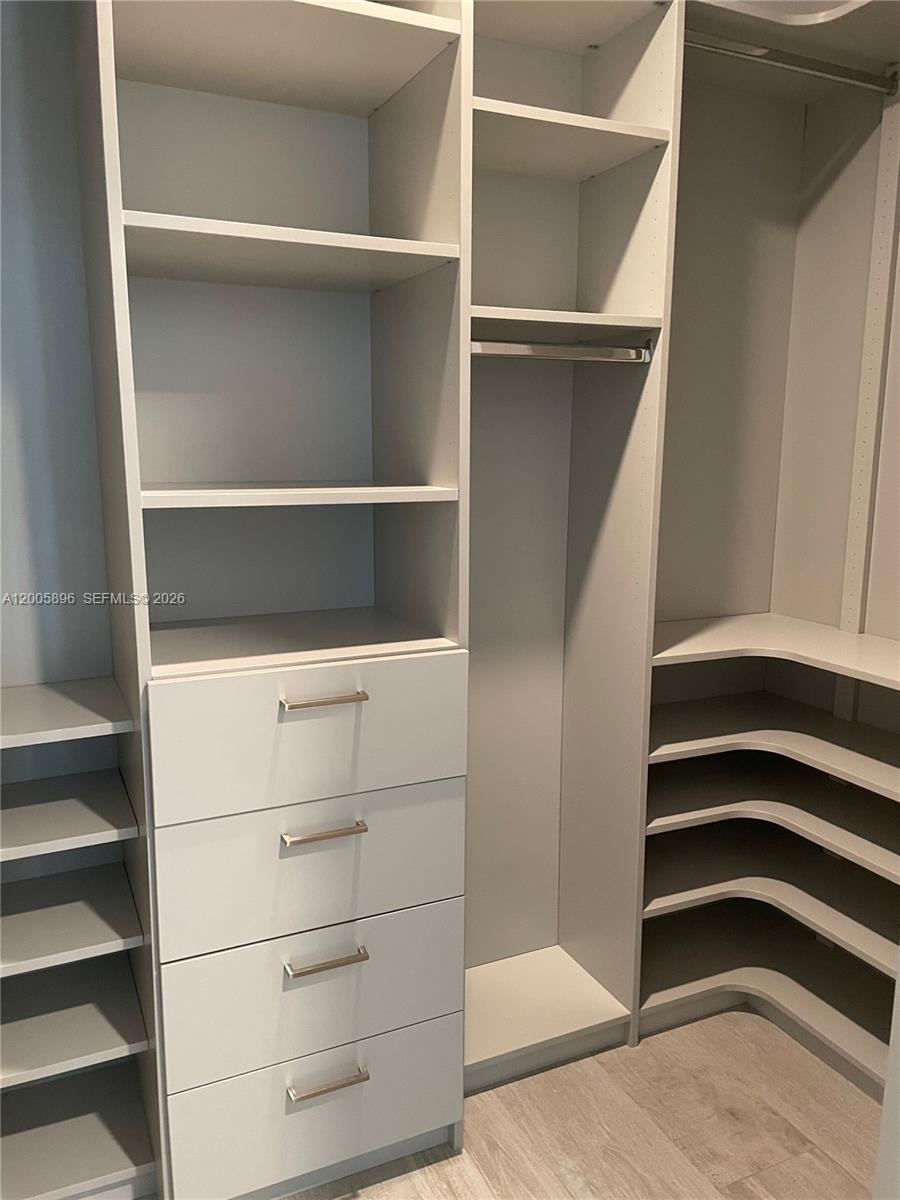 1080 Brickell Ave #2209 Miami, FL 33131