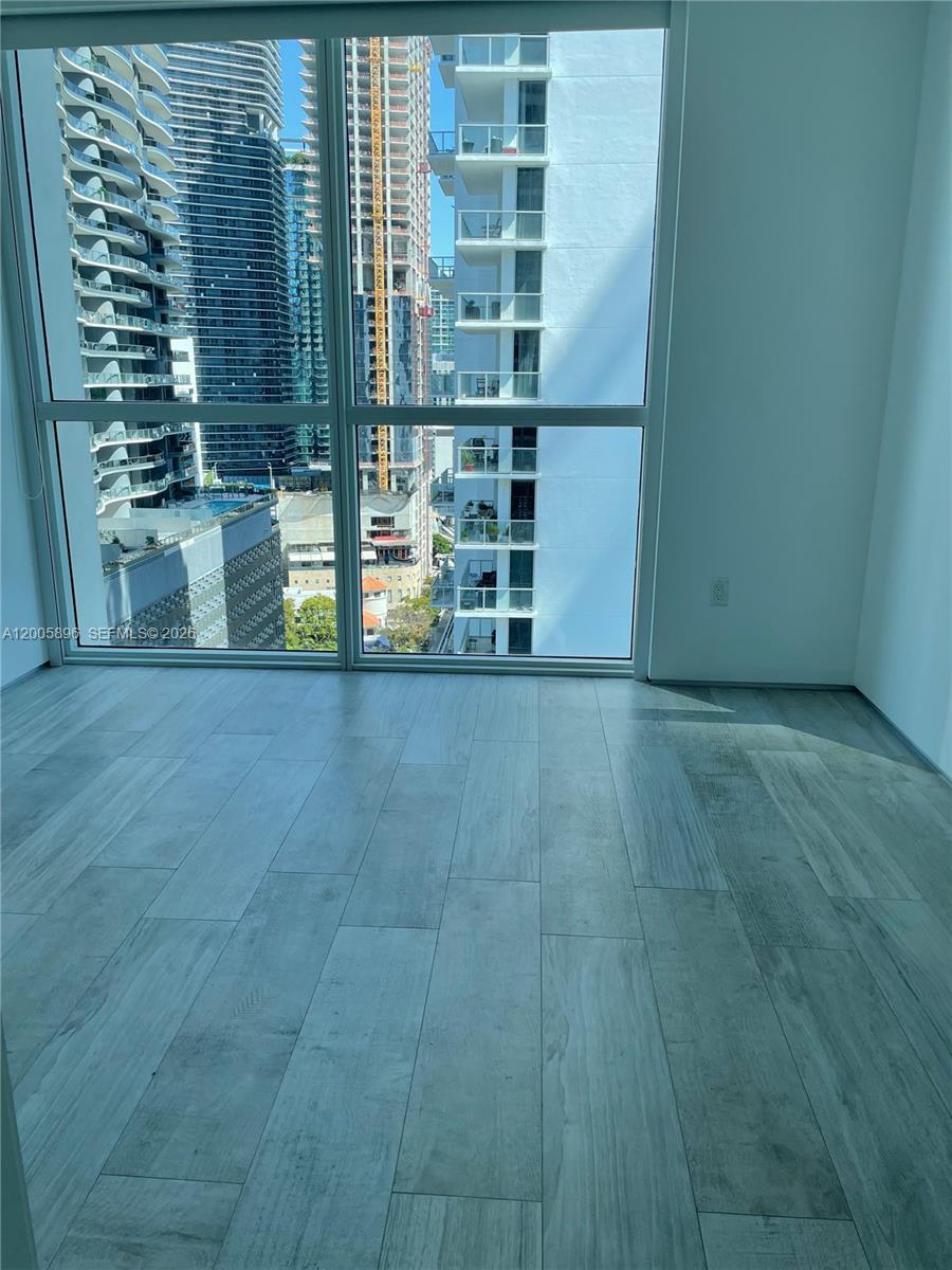 1080 Brickell Ave #2209 Miami, FL 33131